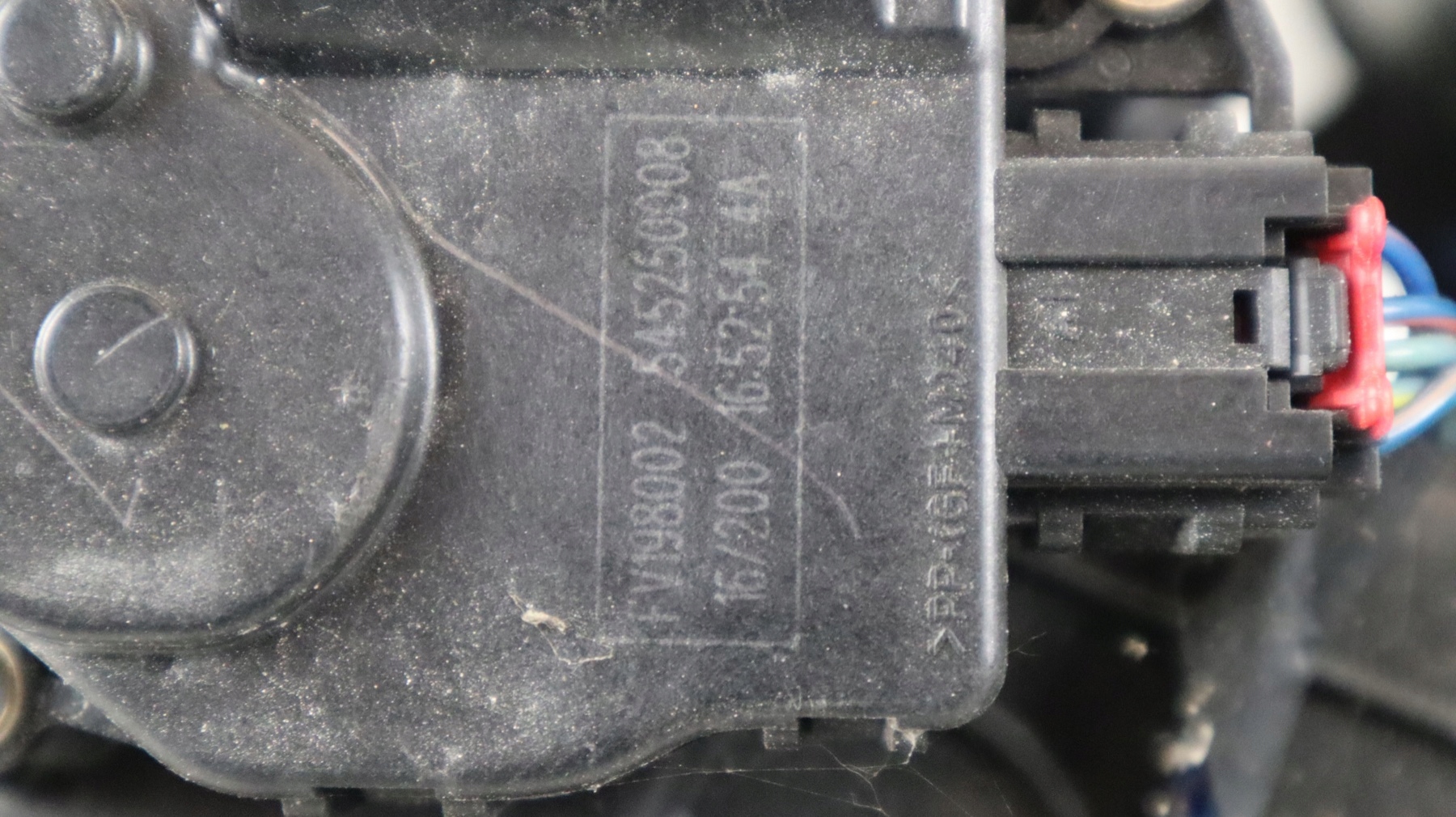 CHRYSLER PACIFICA 3.6 16- радиатор отопителя 68342100AA