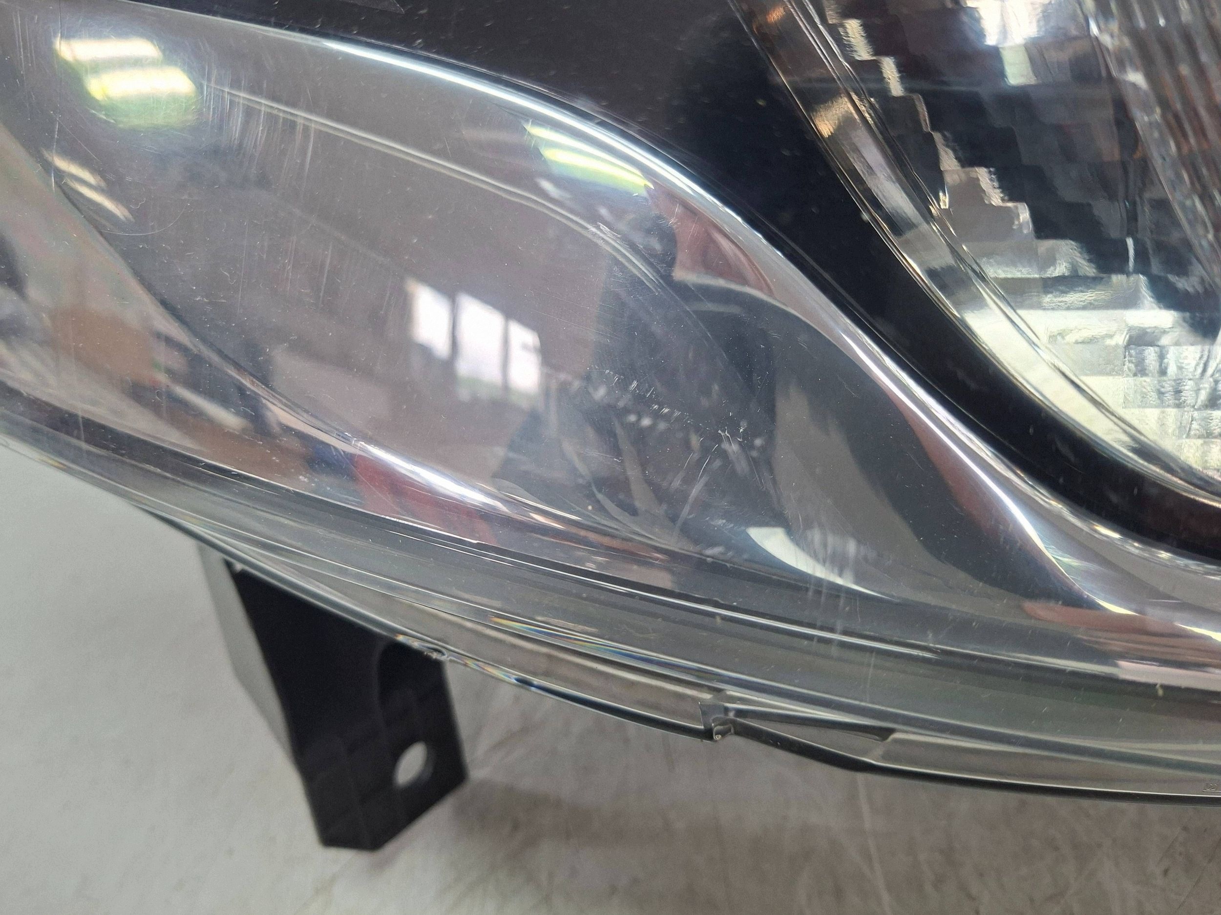 light front right 93867948 OPEL VIVARO B 2014
