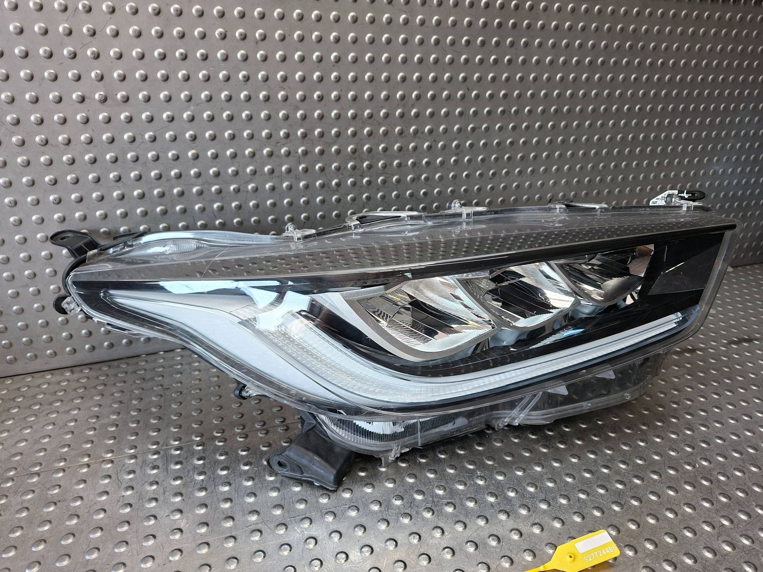 light FULL LED front right TOYOTA YARIS IV 20- EU K-08