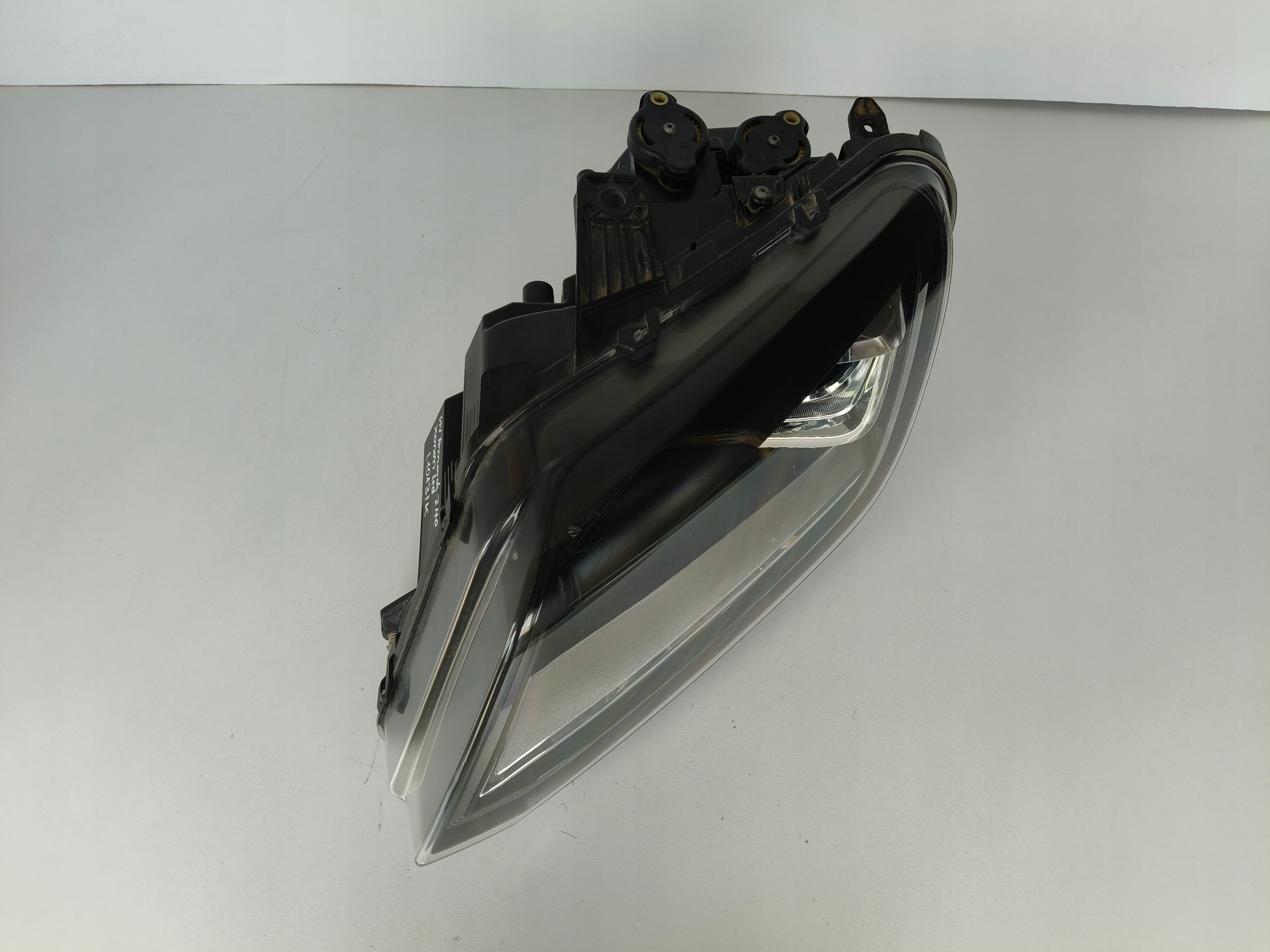 light left REFLEKTOR VW AMAROK 2H 2H 16- LIFT XENON LED