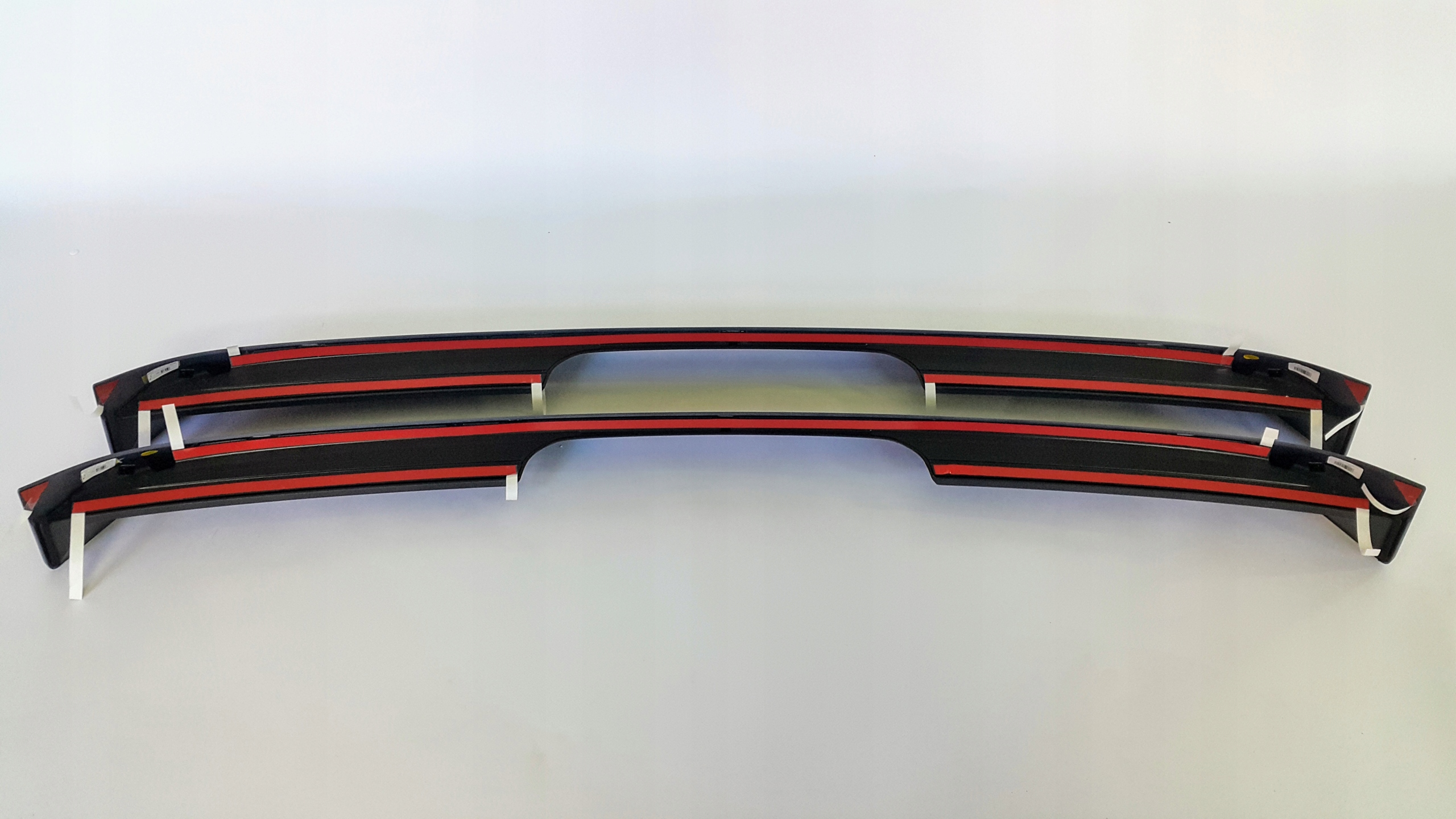 SPOJLER LOTKA KLAPY R-LINE VW TIGUAN 5NA827933 Numery katalogowe zamienników 5NA 827 933