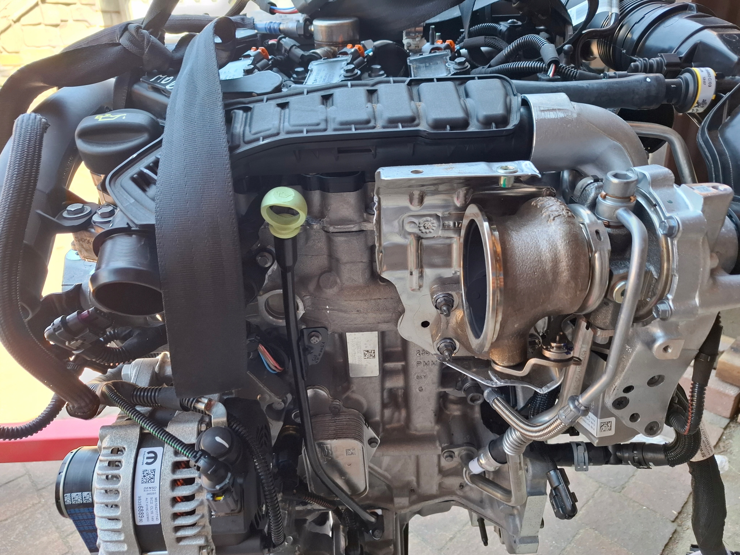 engine complete 1.2 THP Pure Tech 10TMA5 2008 CACTUS MOKKA HN05 new 25r
