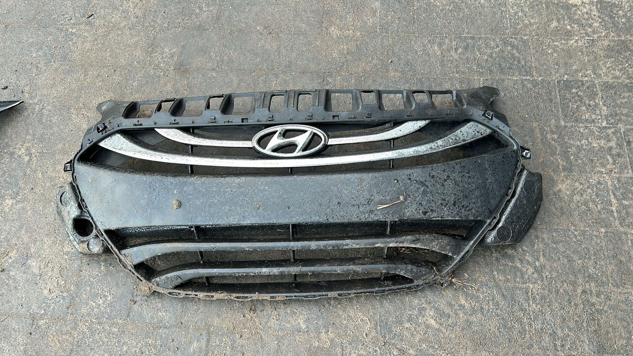 Hyundai i30 FDH Kühlergrill FRONTGRILL Kühlergitter - Thumbnail 1
