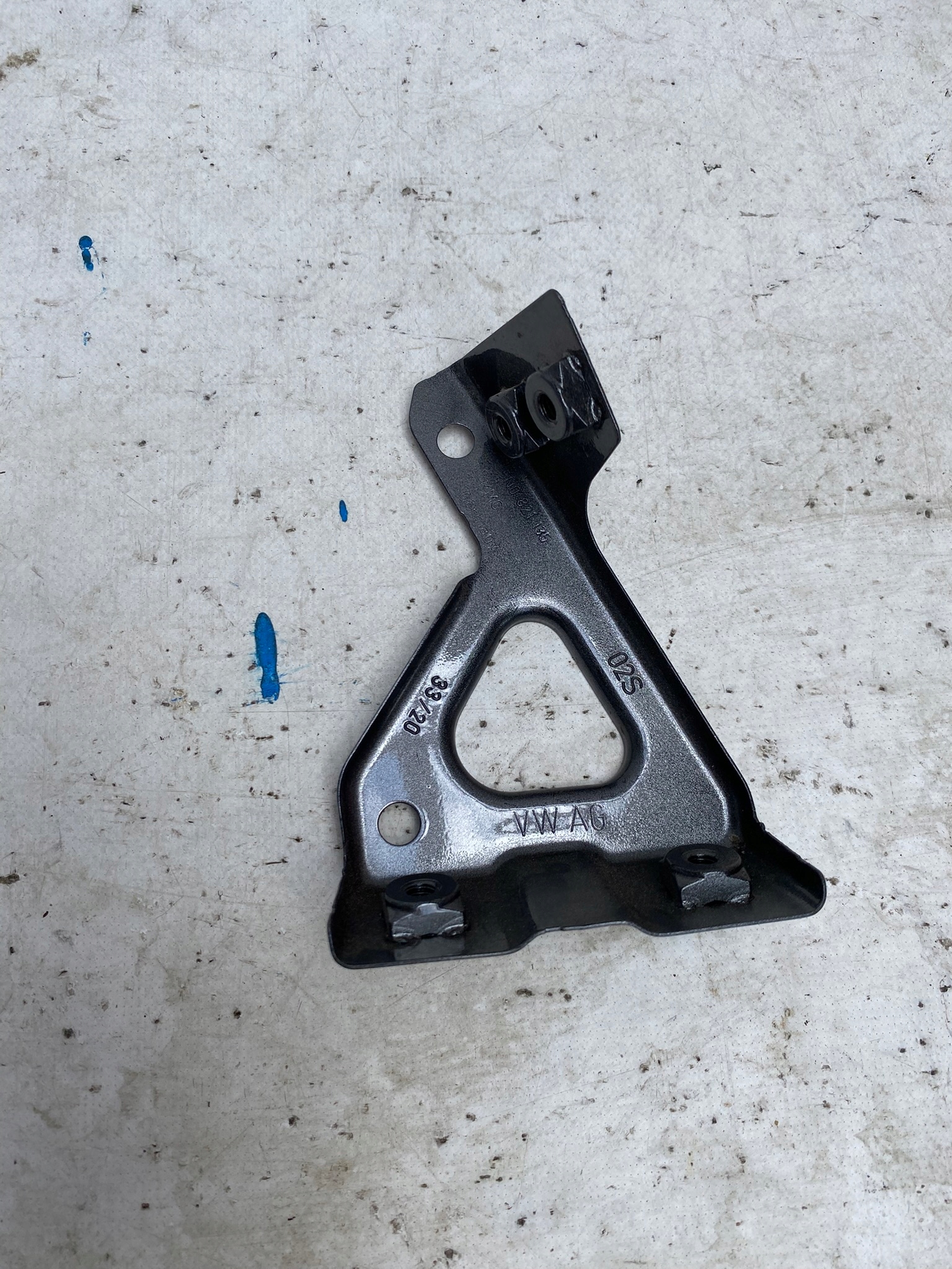 VW TIGUAN 1 et 07- Console Support plaque Aile Gauche Avant 5N0821135