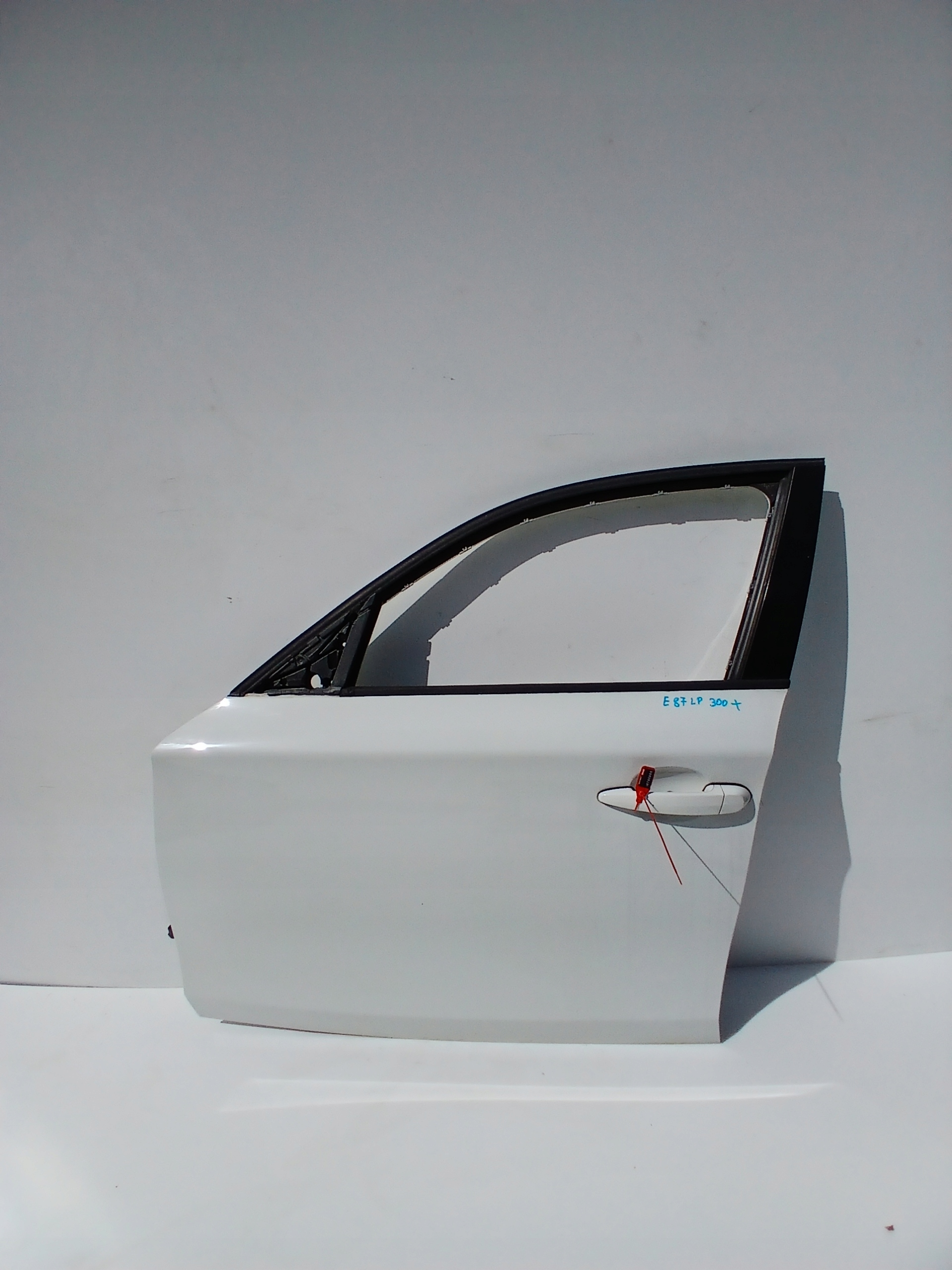 door left front BMW E87 300