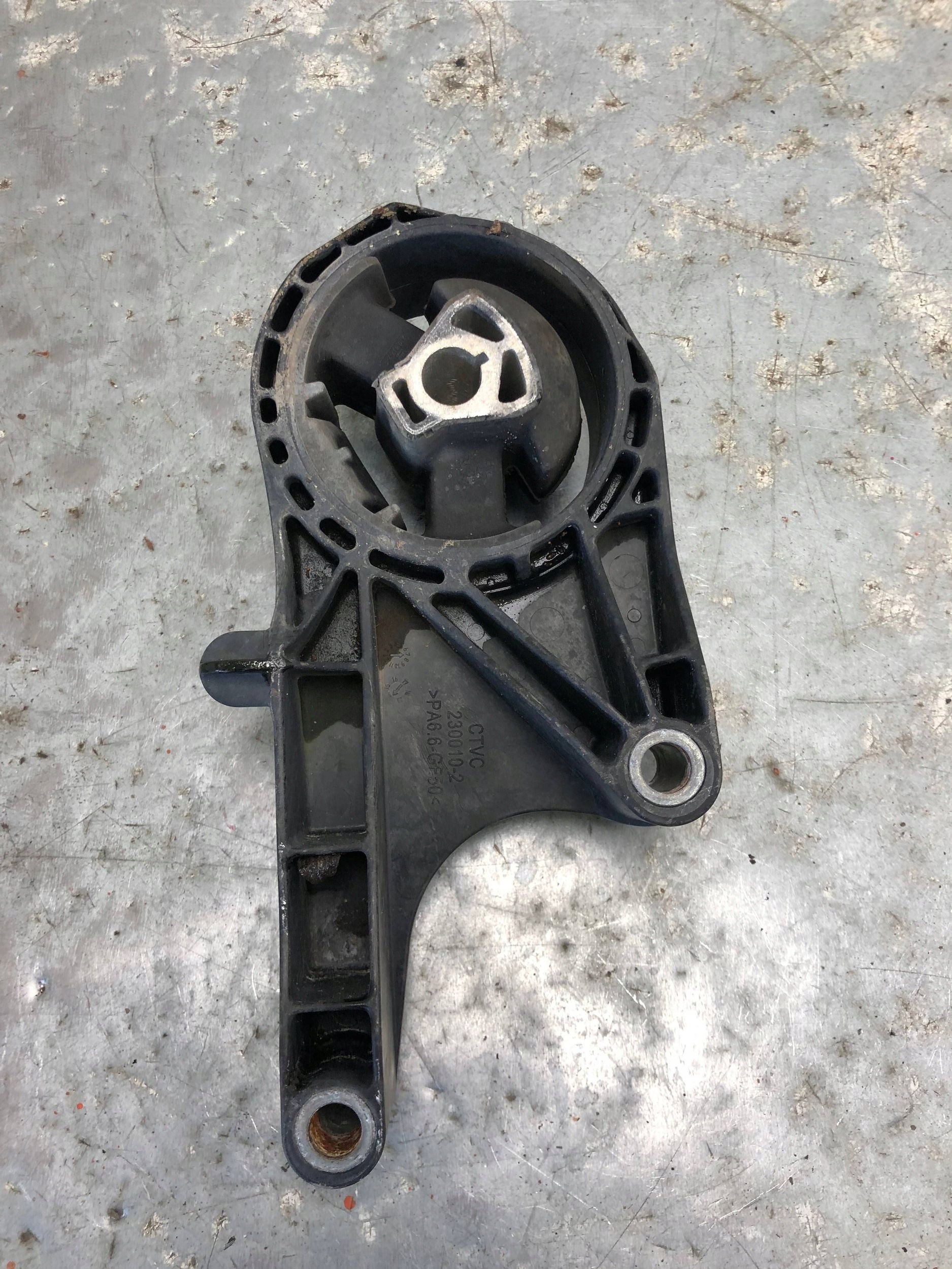 holder engine mount OPEL ASTRA J 13248600