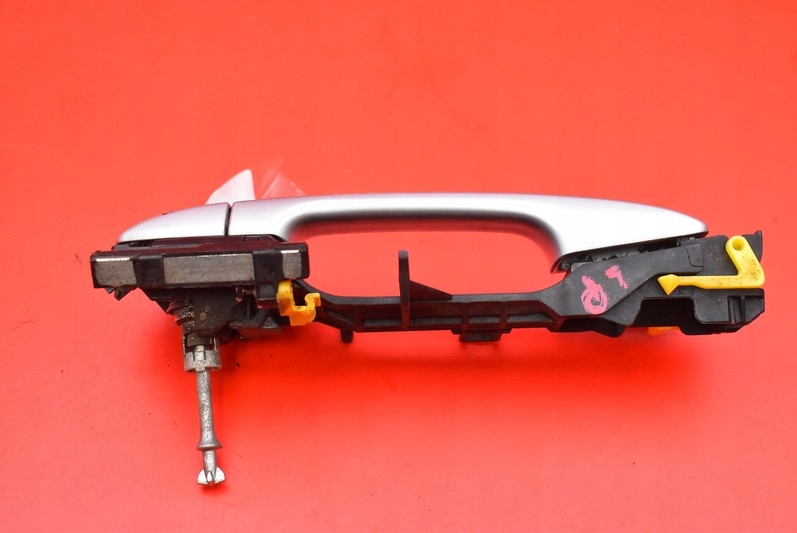 handle left front front 1F7 TOYOTA VERSO 09-13