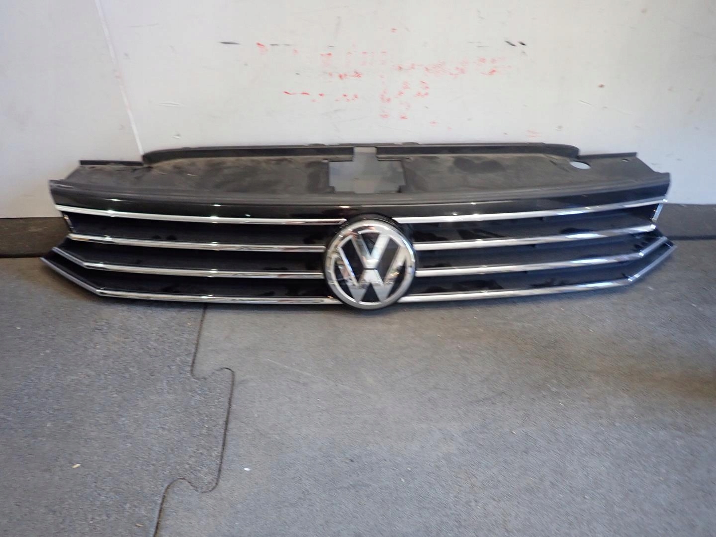 Grill VW PASSAT B8 2014- 3G0853653