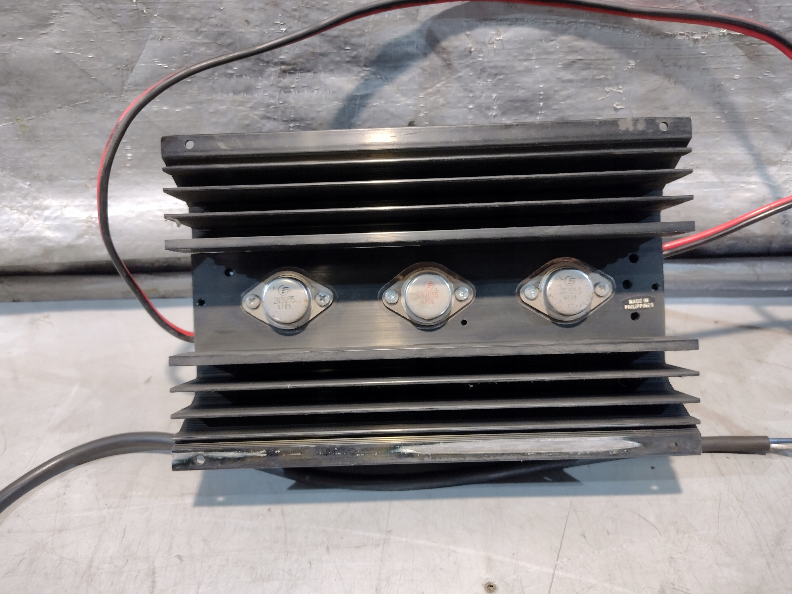 Konwerter di tensione 24V/12V