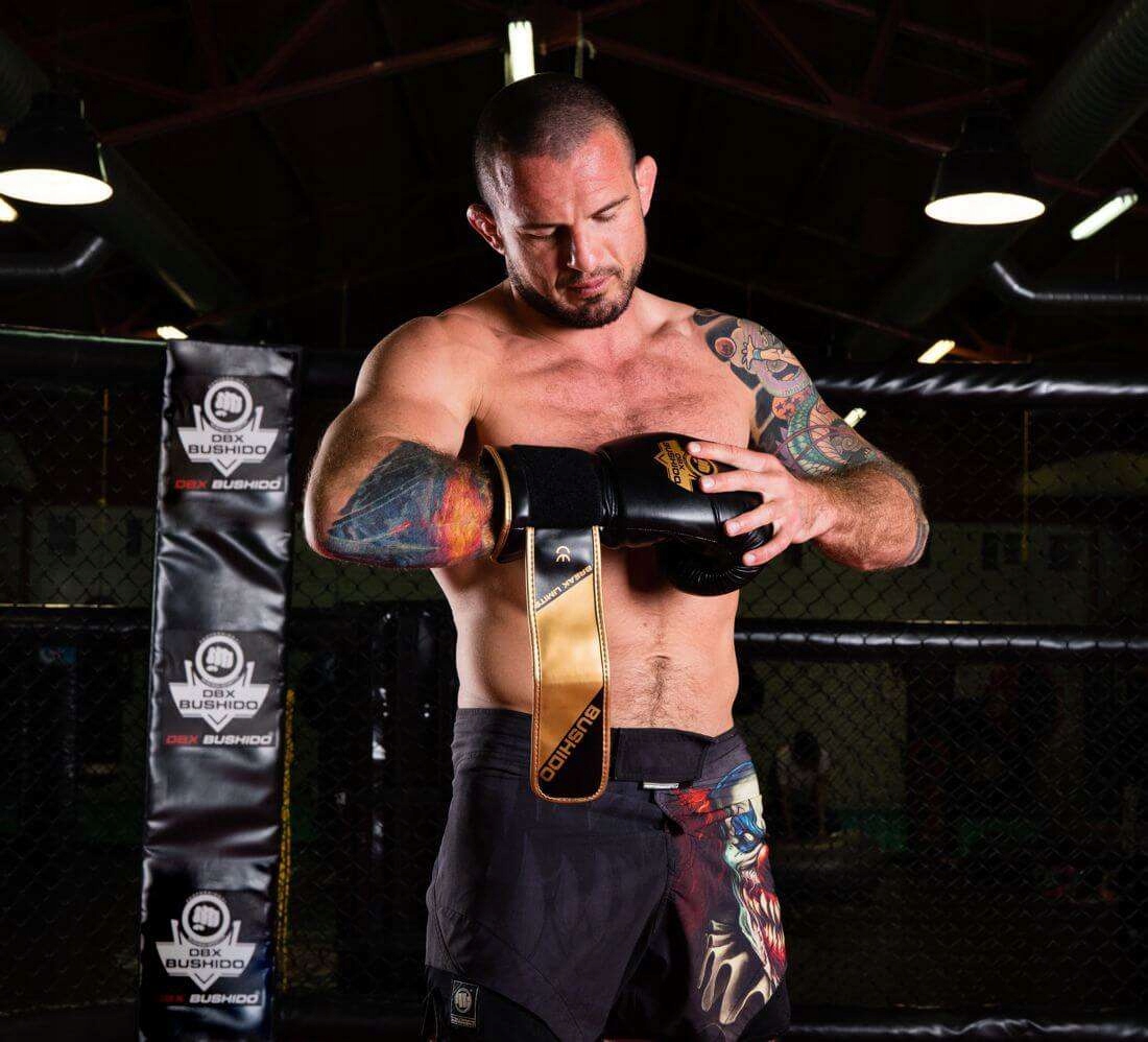 ZESTAW: RĘKAWICE + OWIJKI + OCHRANIACZ NA SZCZĘKĘ Marka DBX BUSHIDO