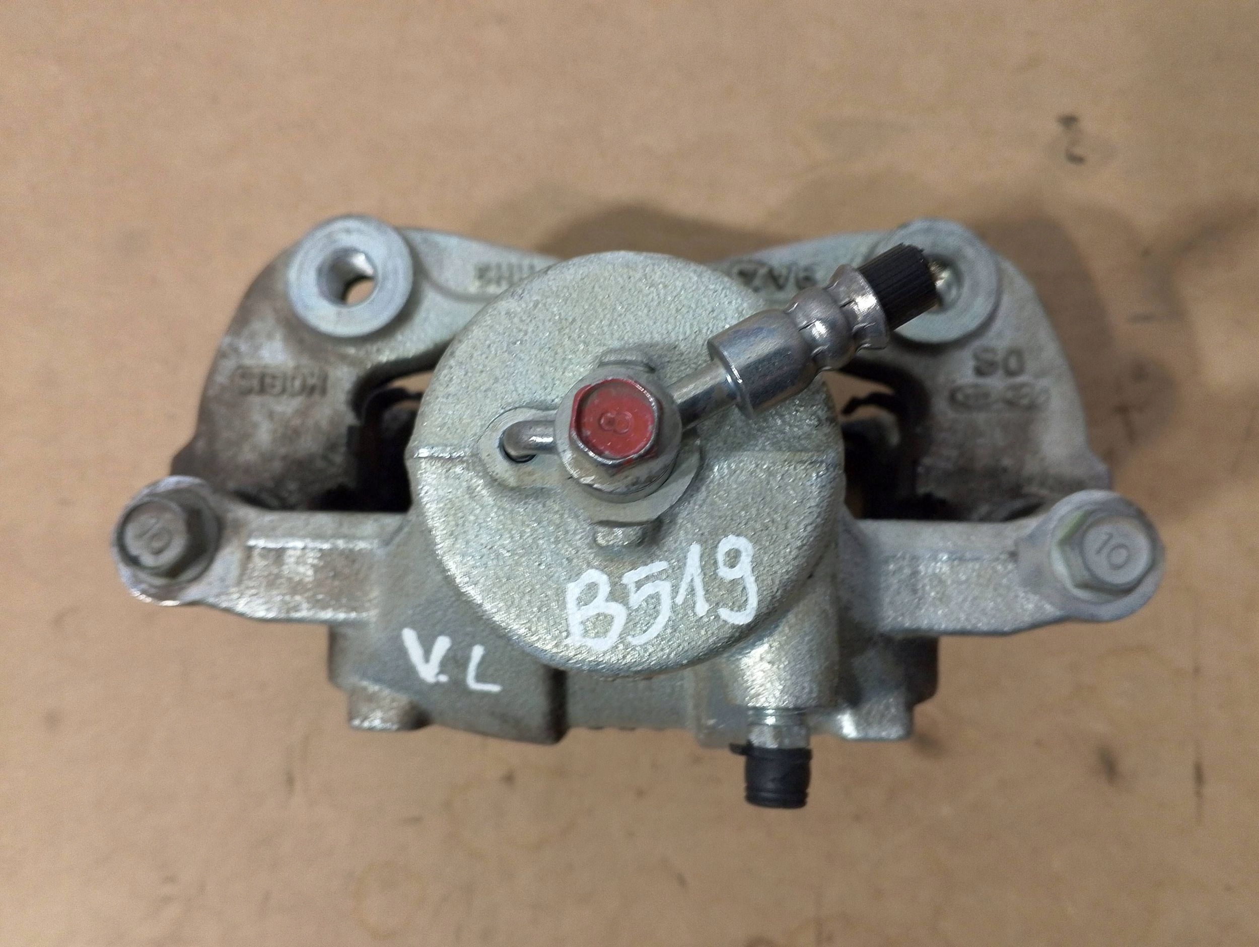 Hyundai Kona and caliper brake front left J957L (B519)