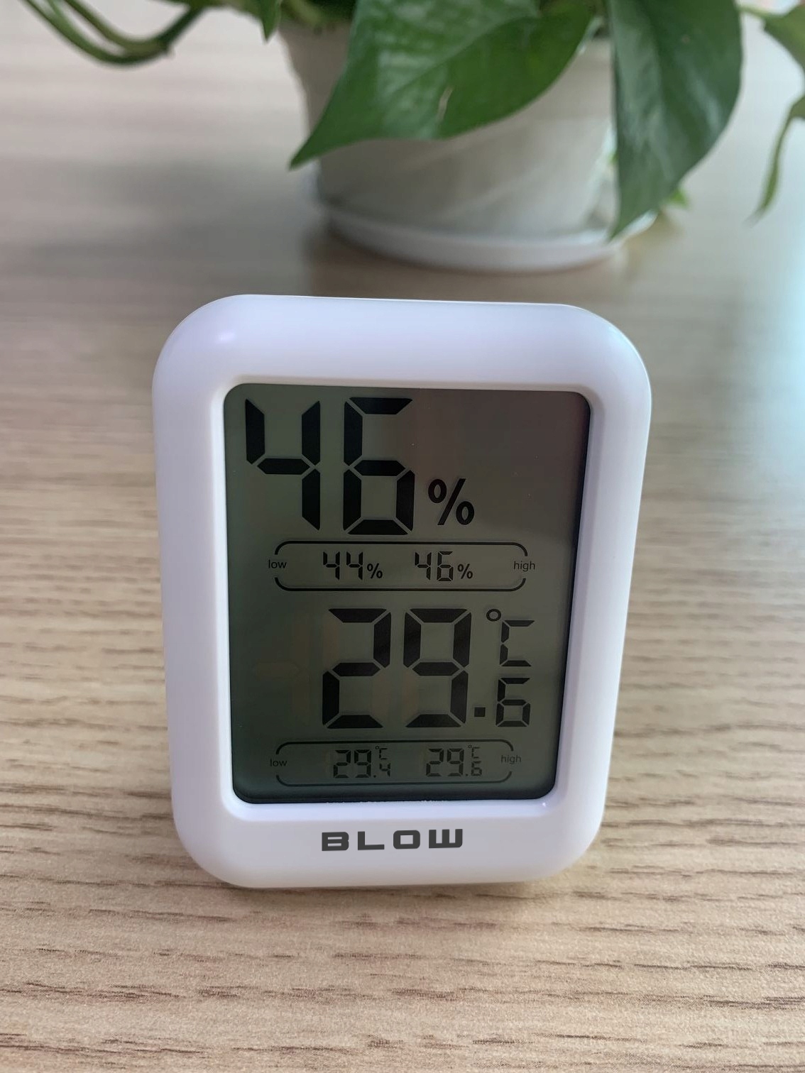 TERMOMETR LCD MINI STACJA POGODOWA POGODY HIGROMETR BATERIA MAGNES ZESTAW Marka Blow