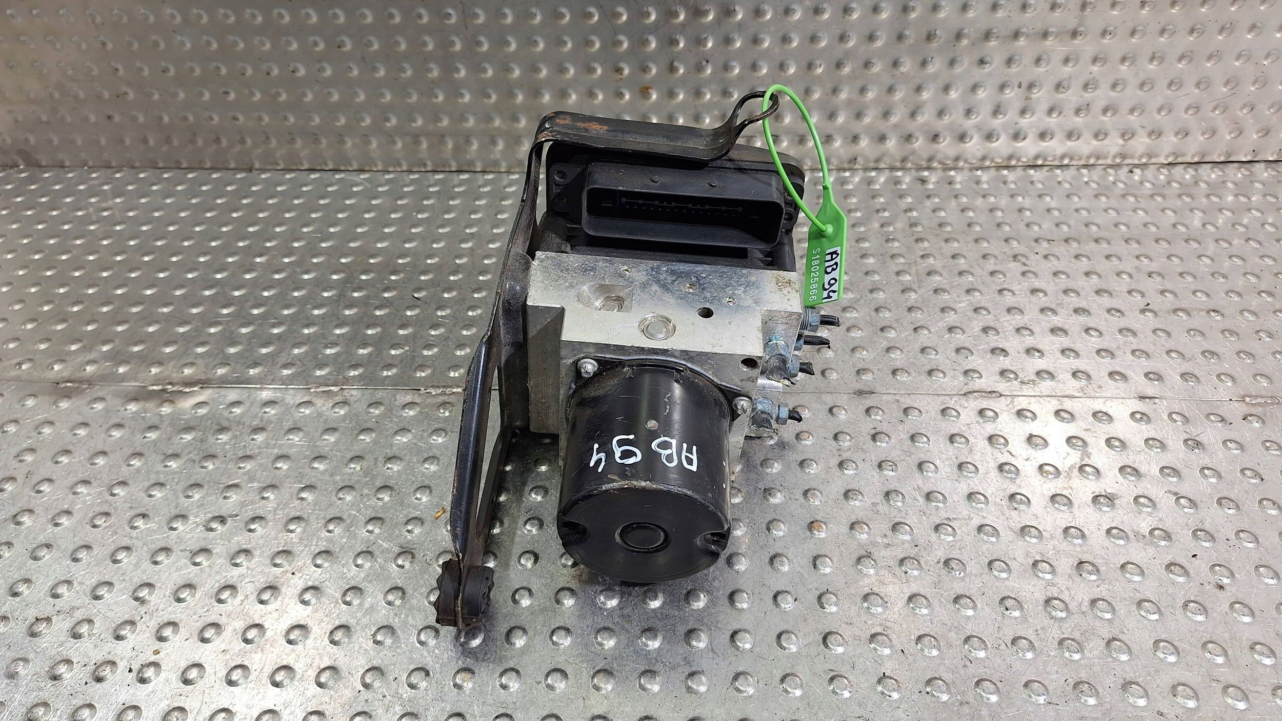 pump control unit ABS 6785270 6785266 BMW X5 E70 X6 E71