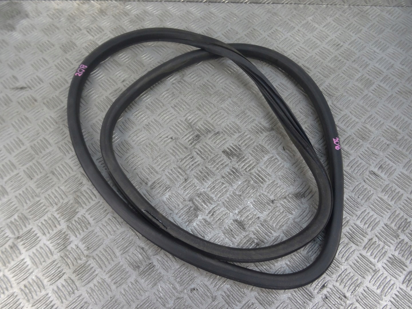 PEUGEOT 208 ПРОКЛАДКА ДВЕРЕЙ ЛІВА ПЕРЕДНЯ