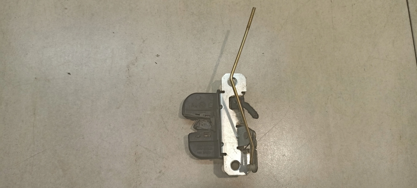 lock bonnet rear part SEAT IBIZA III 1.9 TDI 6L6827505