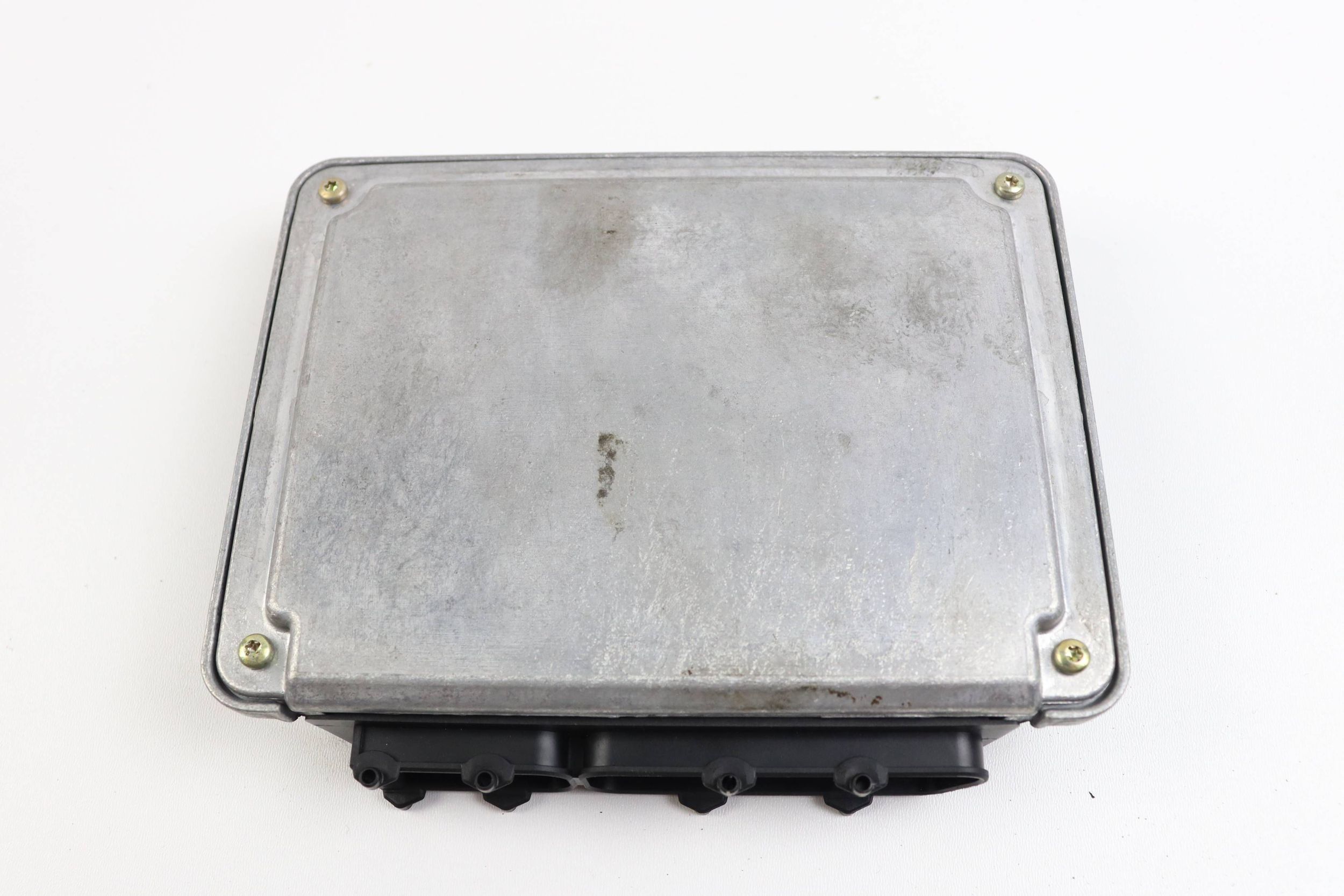 VW PASSAT B5 control unit computer module of the engine 1.9 TDI 038906018AS