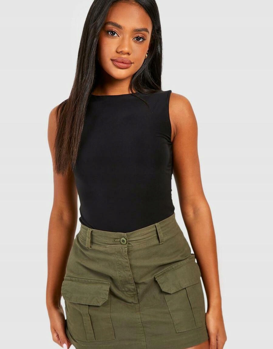 GŁADKIE CZARNE DOPASOWANE BODY BEZ RĘKAWÓW ZATRZASK DÓŁ STRINGI BOOHOO 40 Płeć kobieta