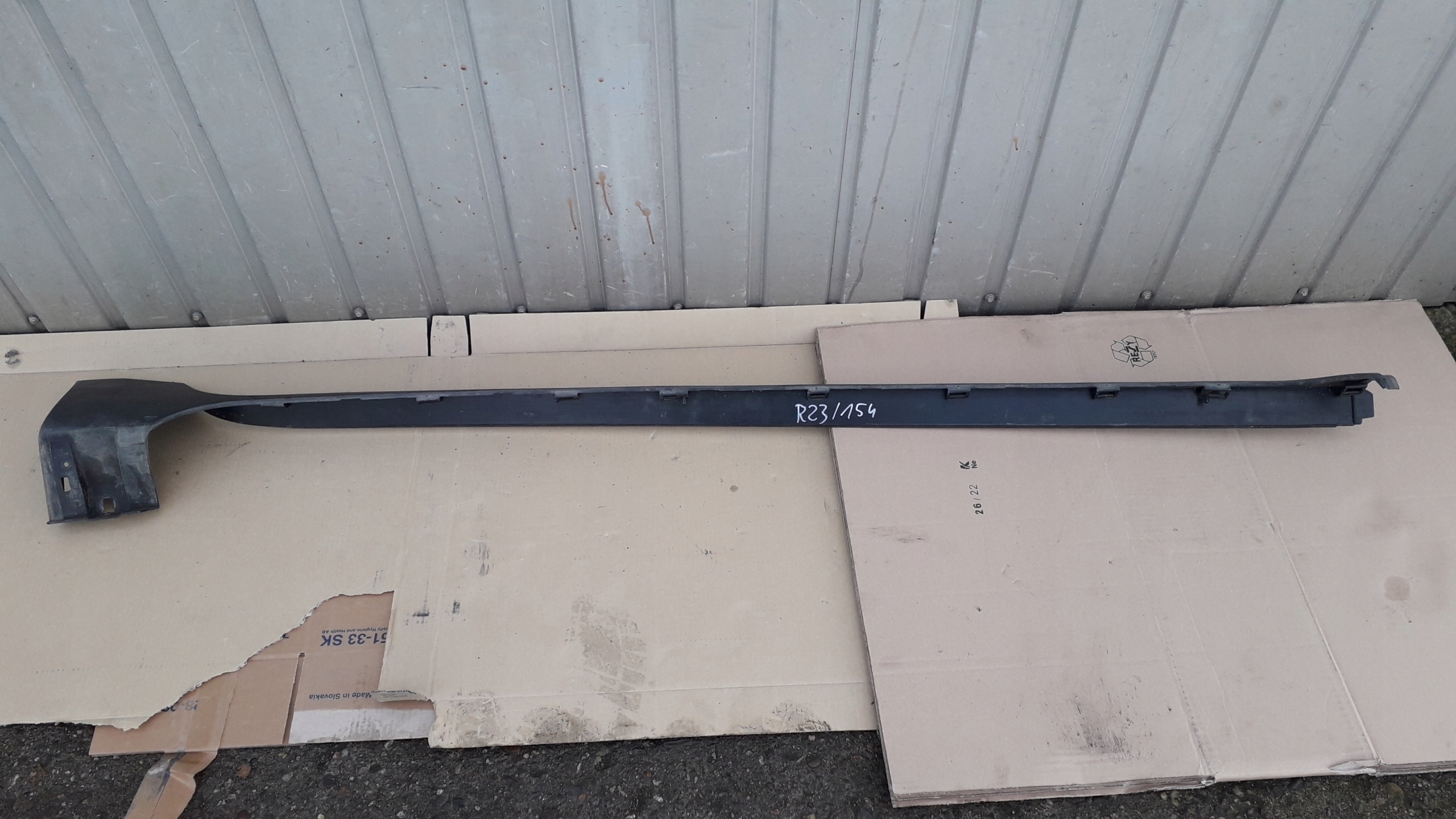 DACIA DUSTER 2 II LISTWA PROGOWA PRAWA 769514293R