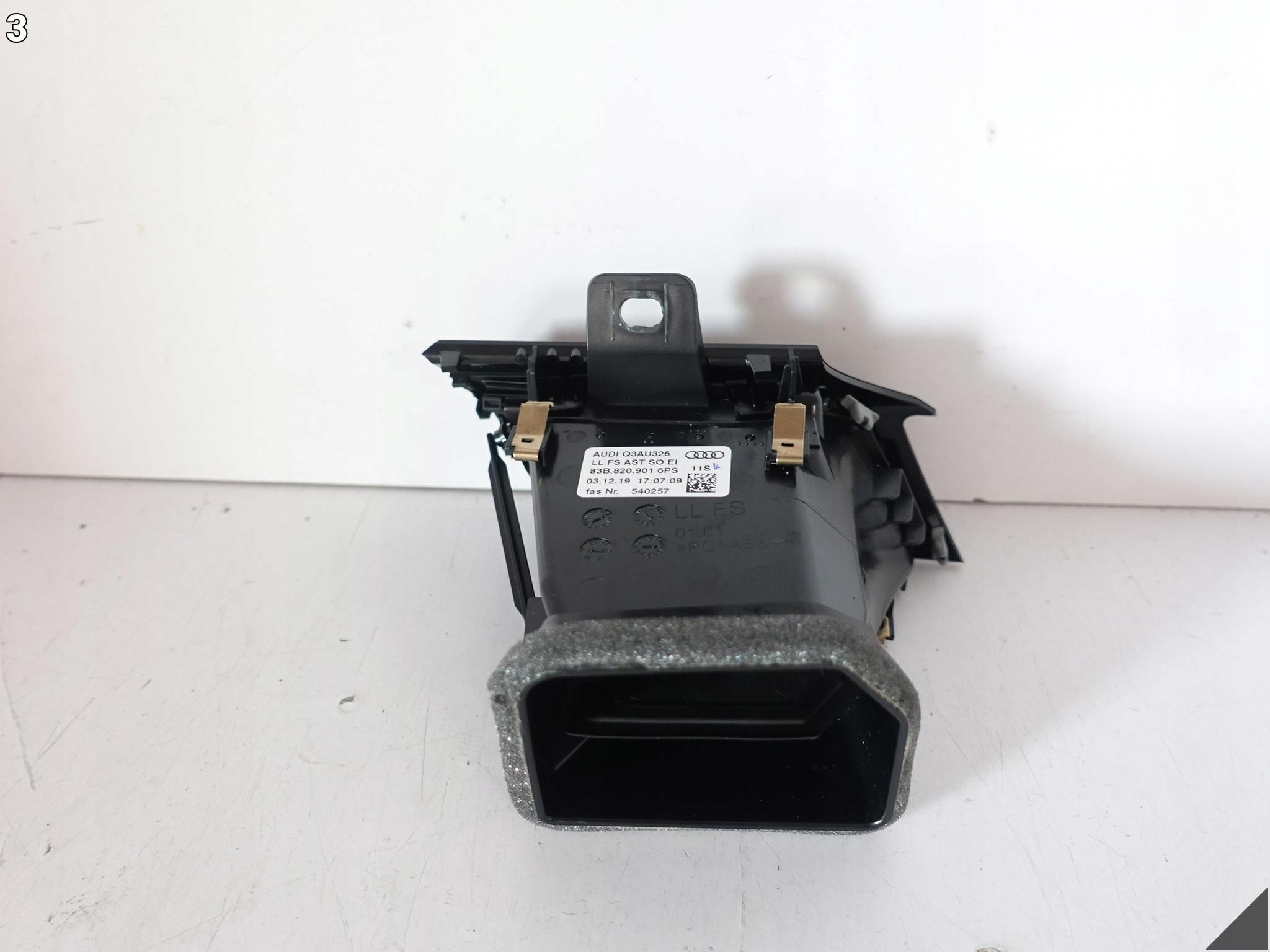 AUDI Q3 83A 83B F3 18-25 grid air conditioning devices dashboard instrument panel left EU 6PS
