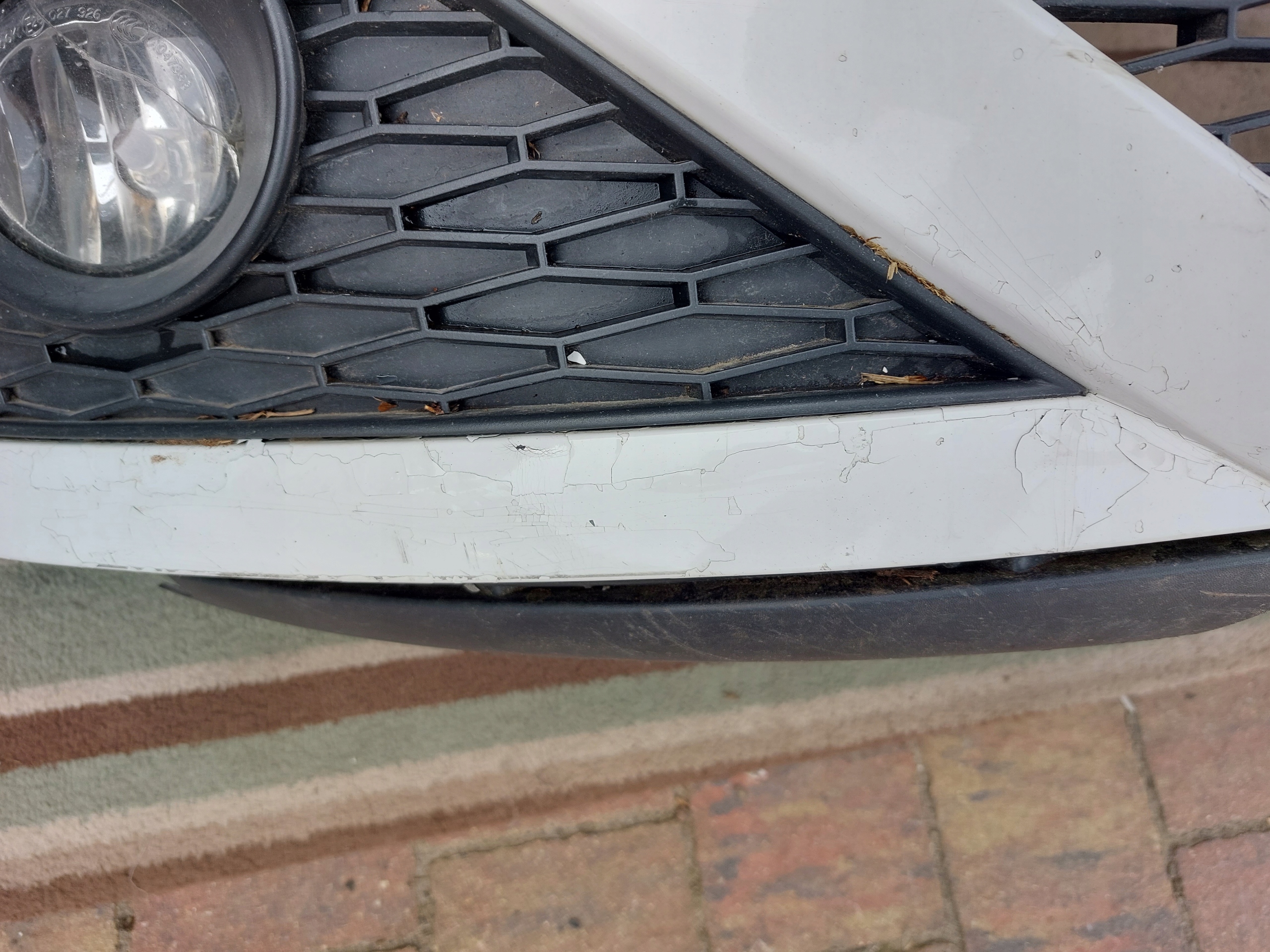 bumper front SEAT IBIZA IV 6J BIALY