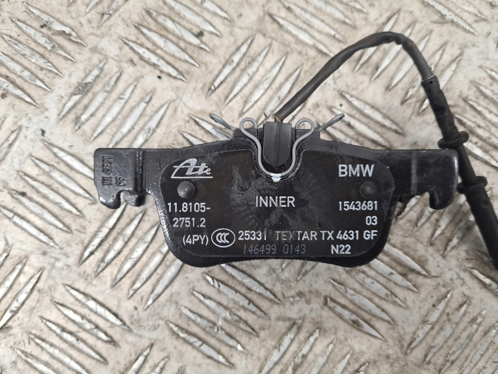 BMW F39 kotuče plotýnky záď 6799367