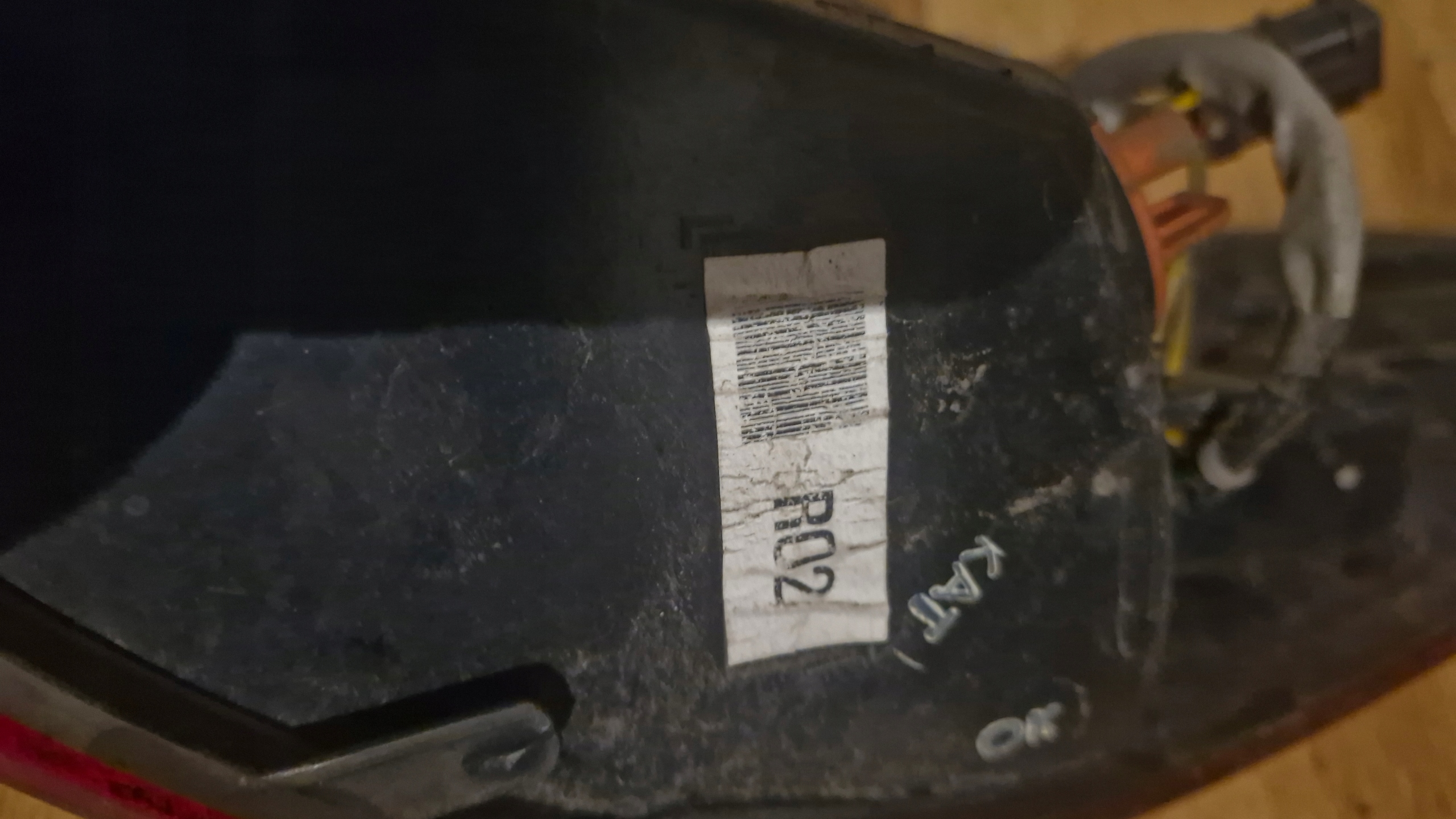 фонарь левый kia CARENS 4 европа оригинал