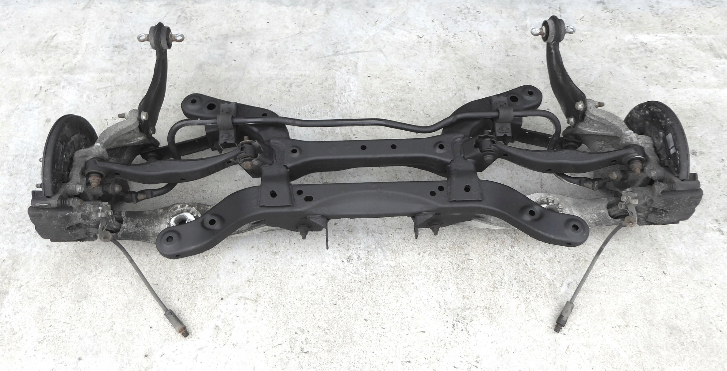 BELKA ZAWIESZENIE OŚ TYŁ OPEL INSIGNIA A KOMBI LIFT