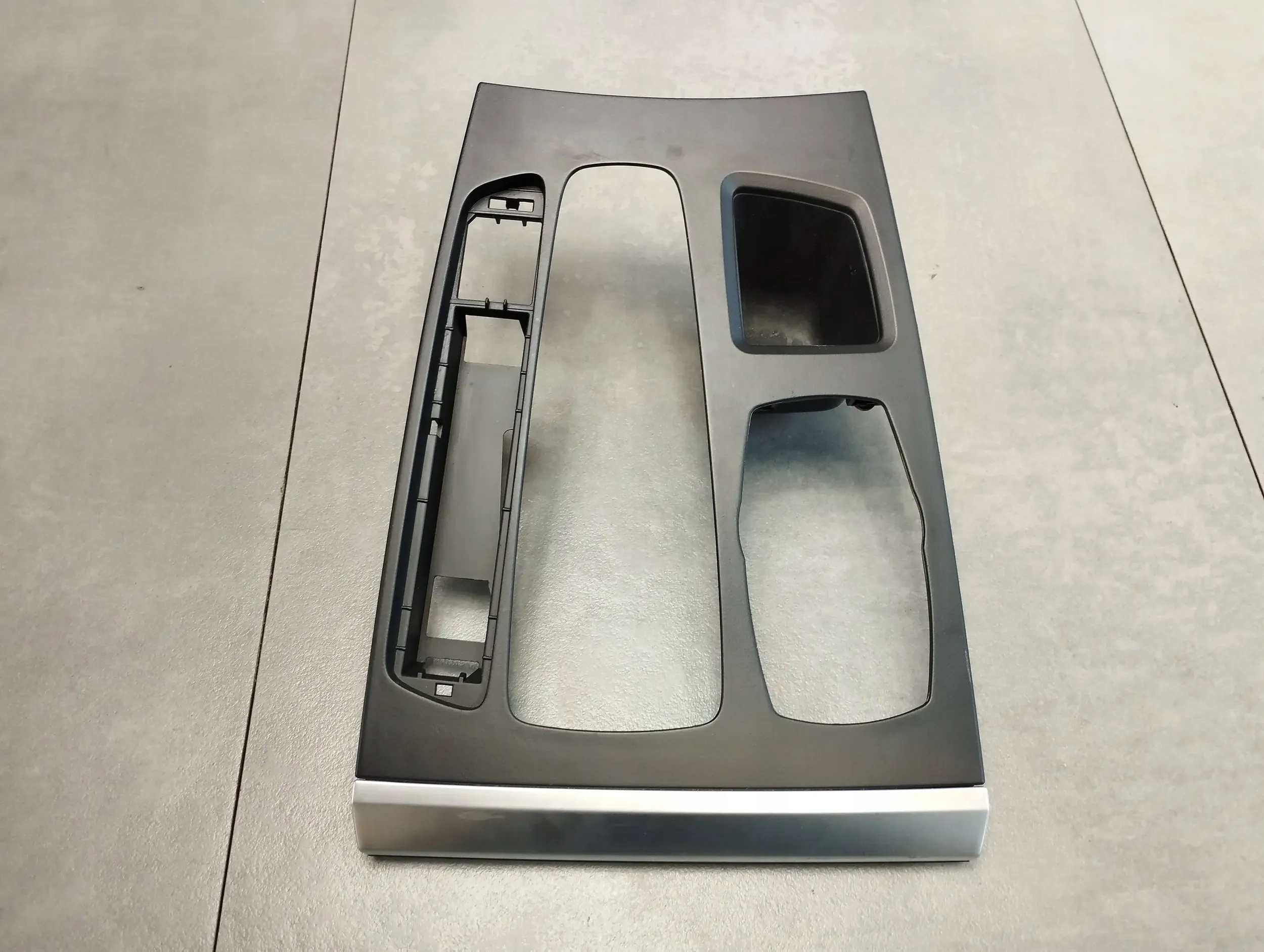 BMW X5 F15 frame TUNELU 9252115 ANGLIK