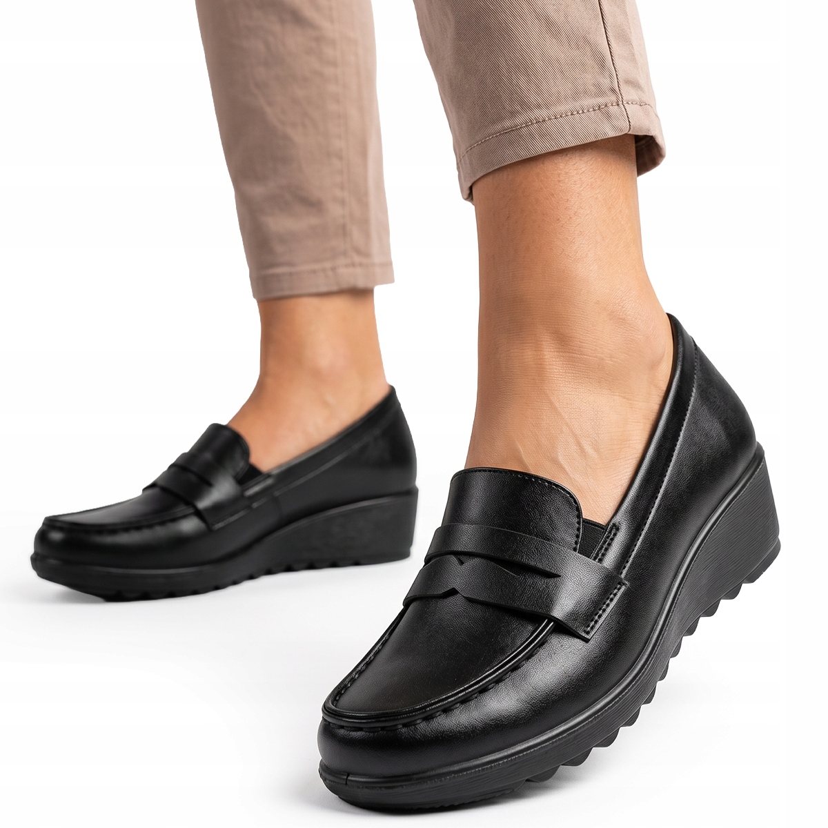 Polobotky dámské mokasíny Koturn černá kůže Lehké elegantní Wojtyłko 38