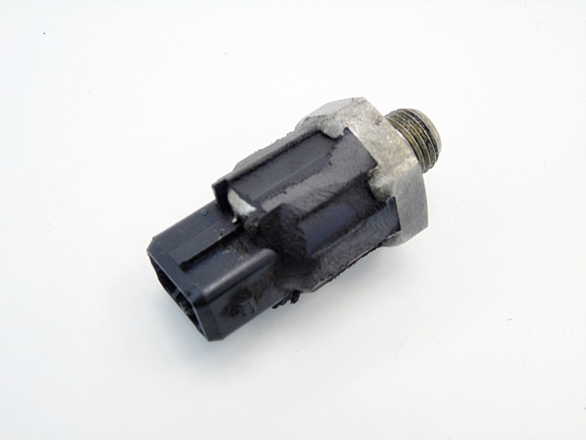 CZUJNIK STUKOWY 1.5 DCI SANDERO LOGAN CLIO 3 MODUS Producent części Renault OE