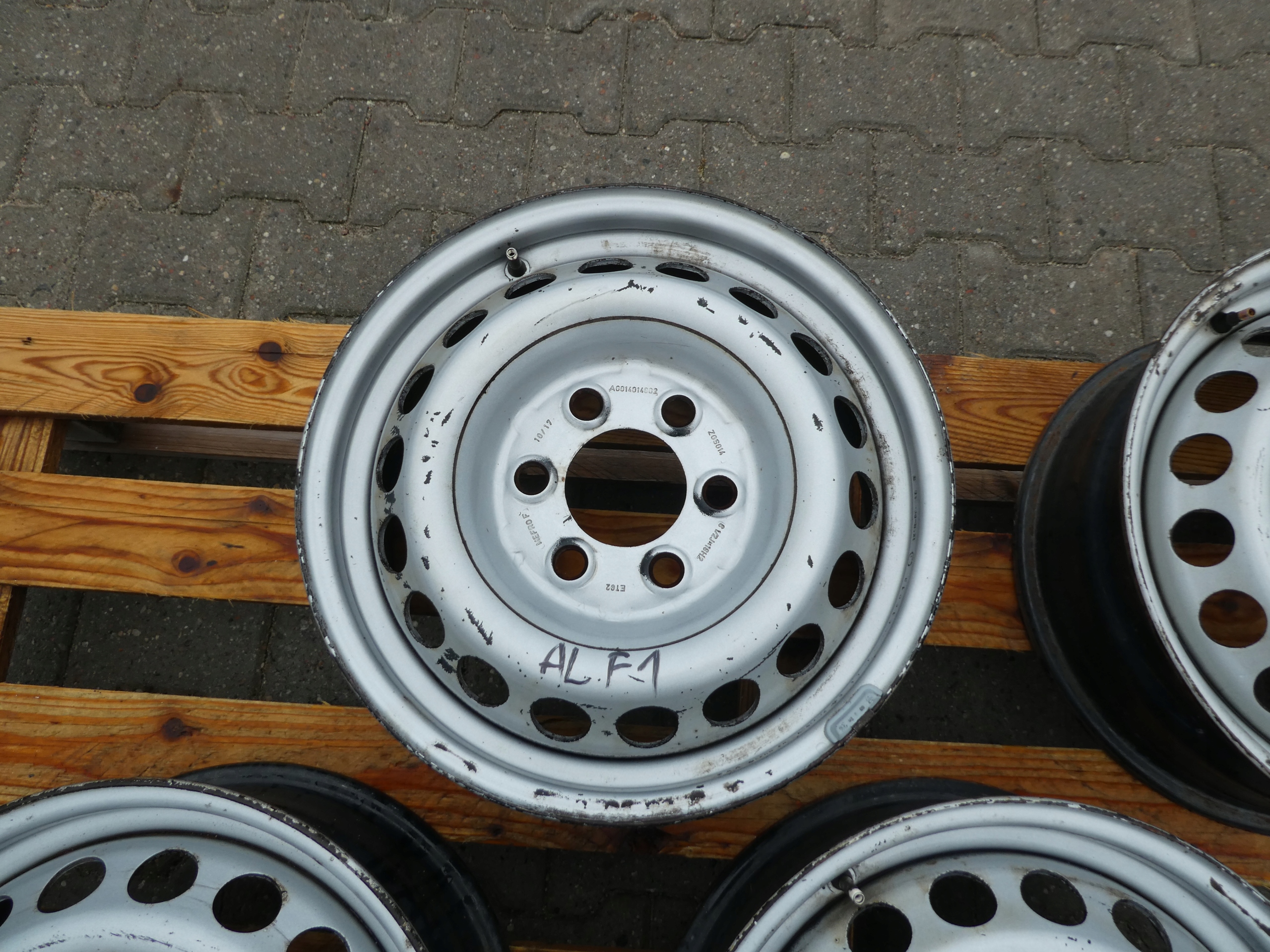 4X discs metal disc MERCEDES SPRINTER CRAFTER A0014014802