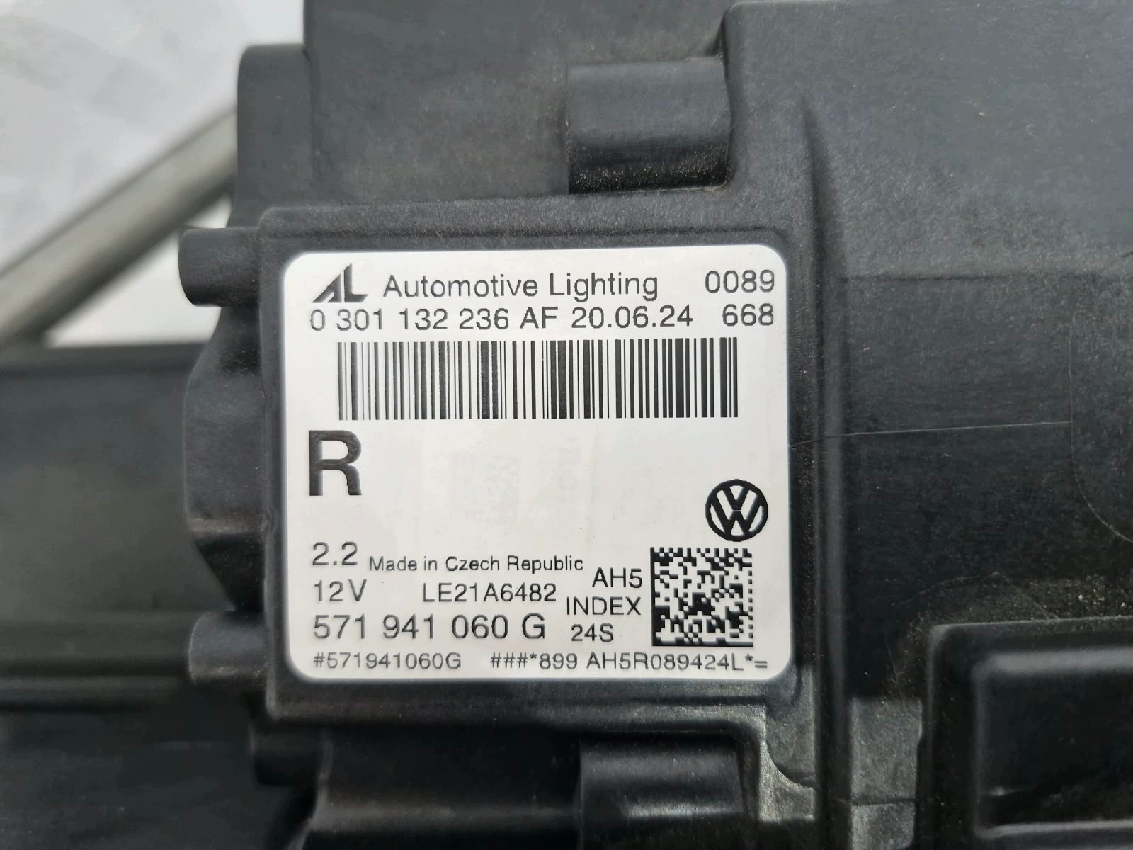 light right VW Tiguan III 571 2024- FULL LED