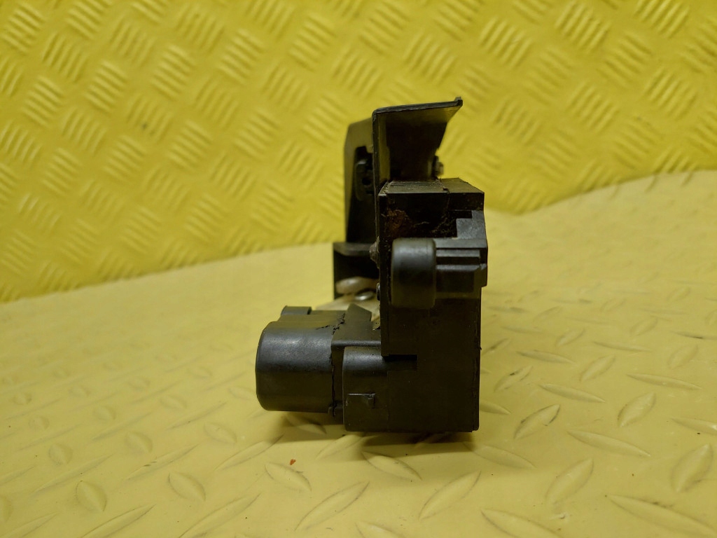 ALFA ROMEO 156 sedan lock door right front