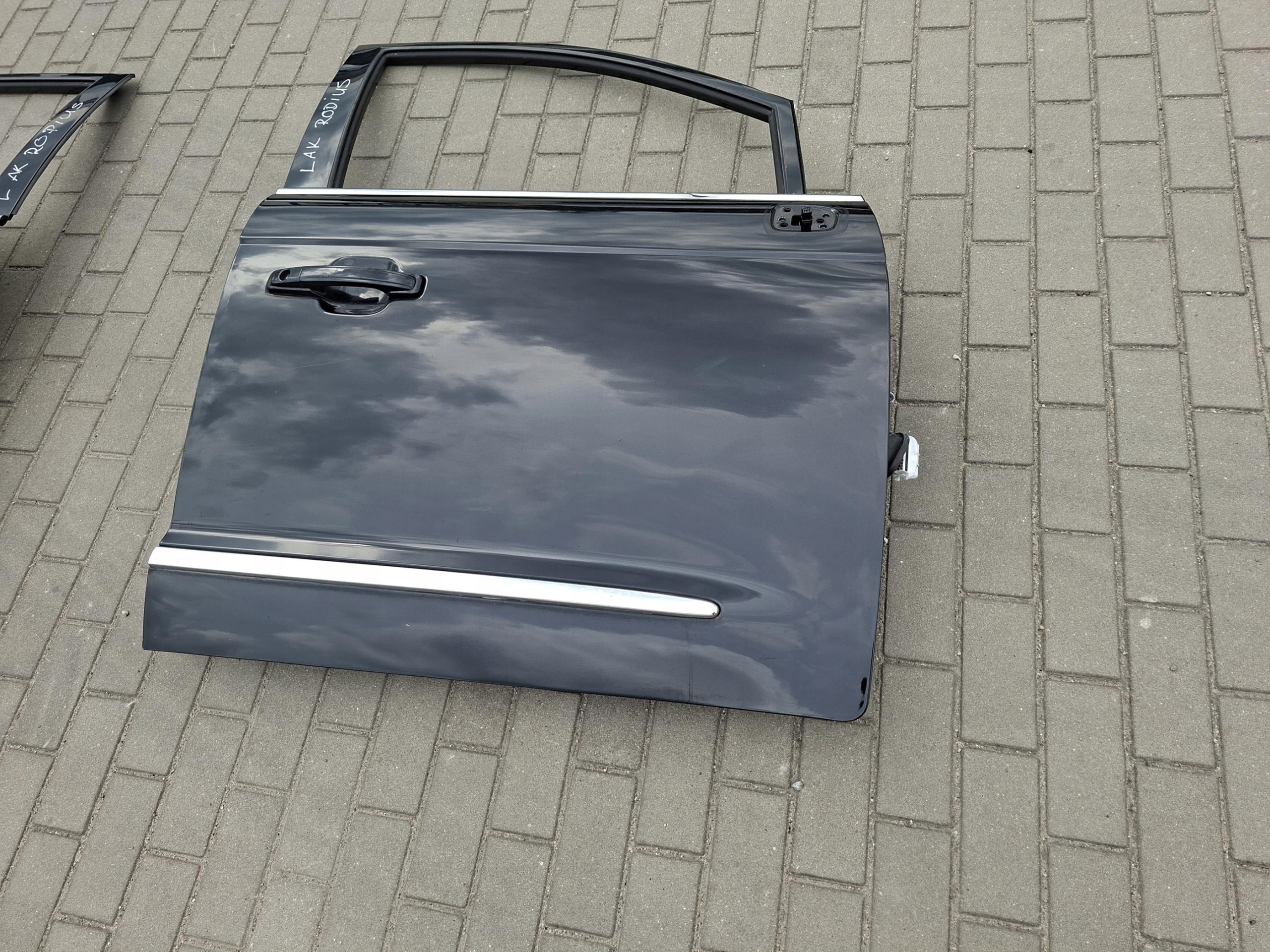 door front right front right SSANGYONG RODIUS II LAK