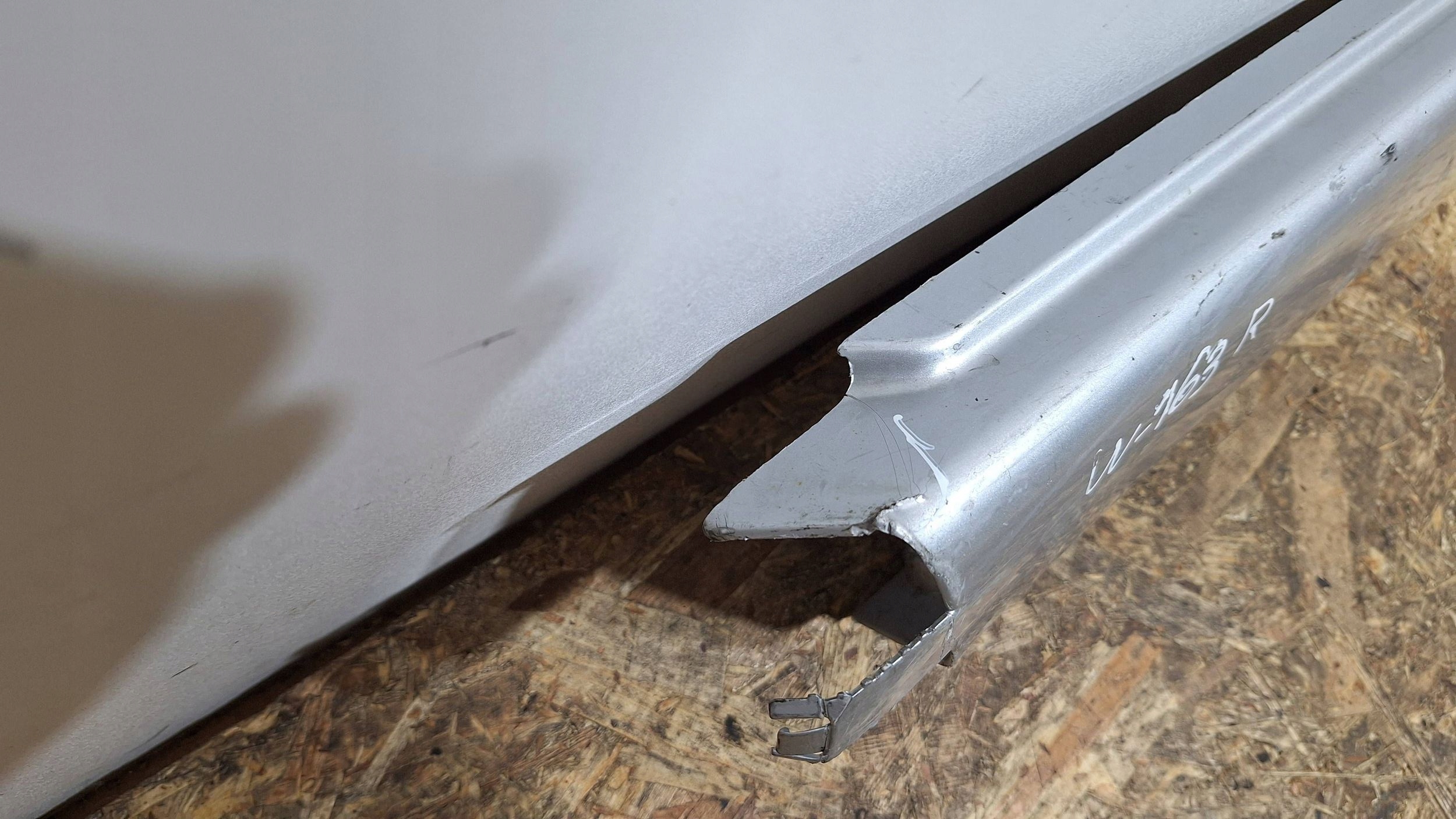 cap threshold moulding threshold right MERCEDES ML W163 97- A1636900340K