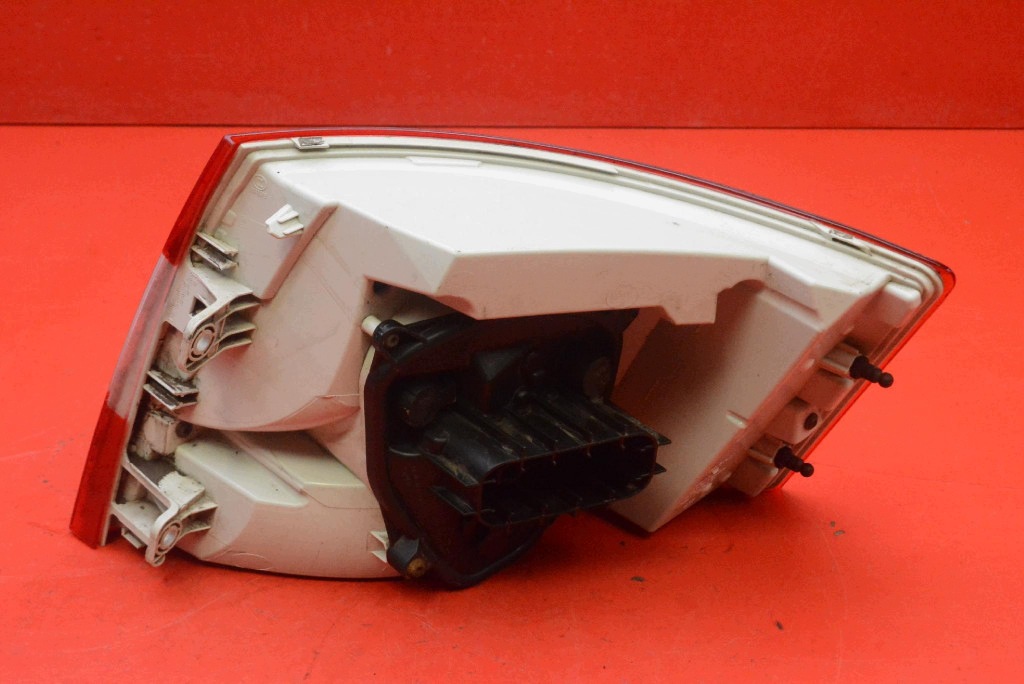 light left rear part rear SKODA OCTAVIA 3 III HB 13-17
