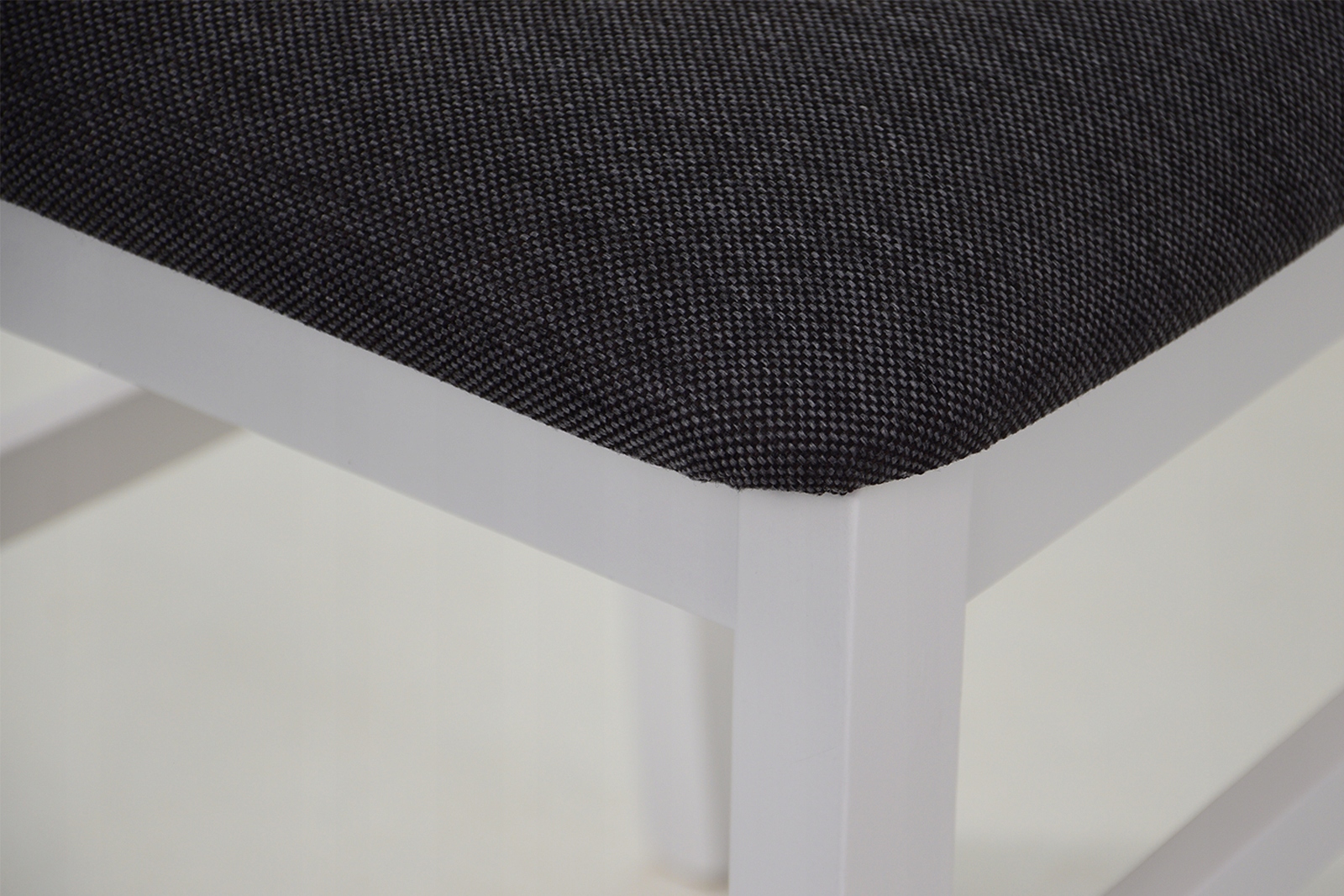 6 krzeseł z drewna BIAŁE i ROZKŁADANY stół SONOMA Długość stołu 120 cm