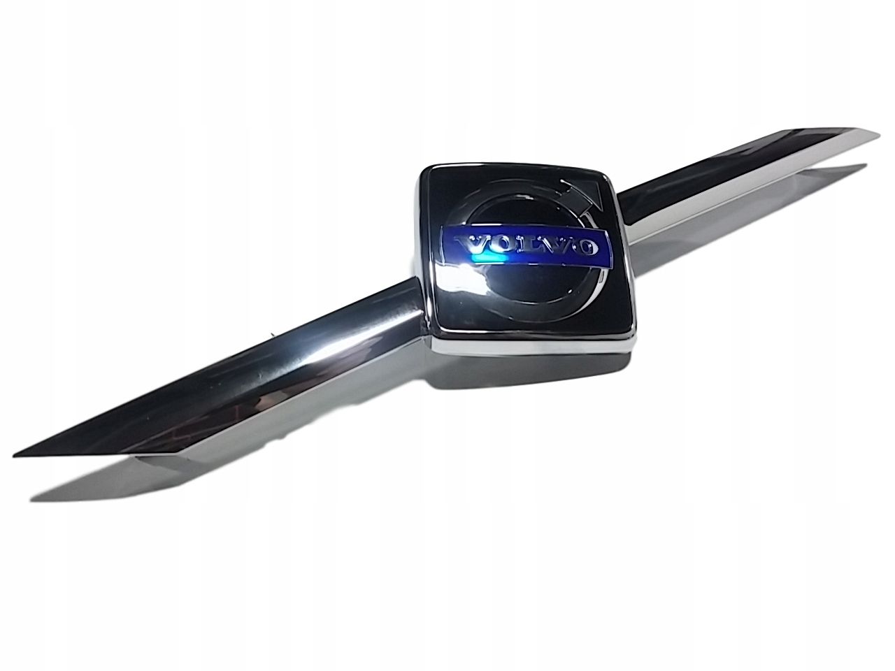 VOLVO XC90 emblemat na grill atrape oryginal OE 30
