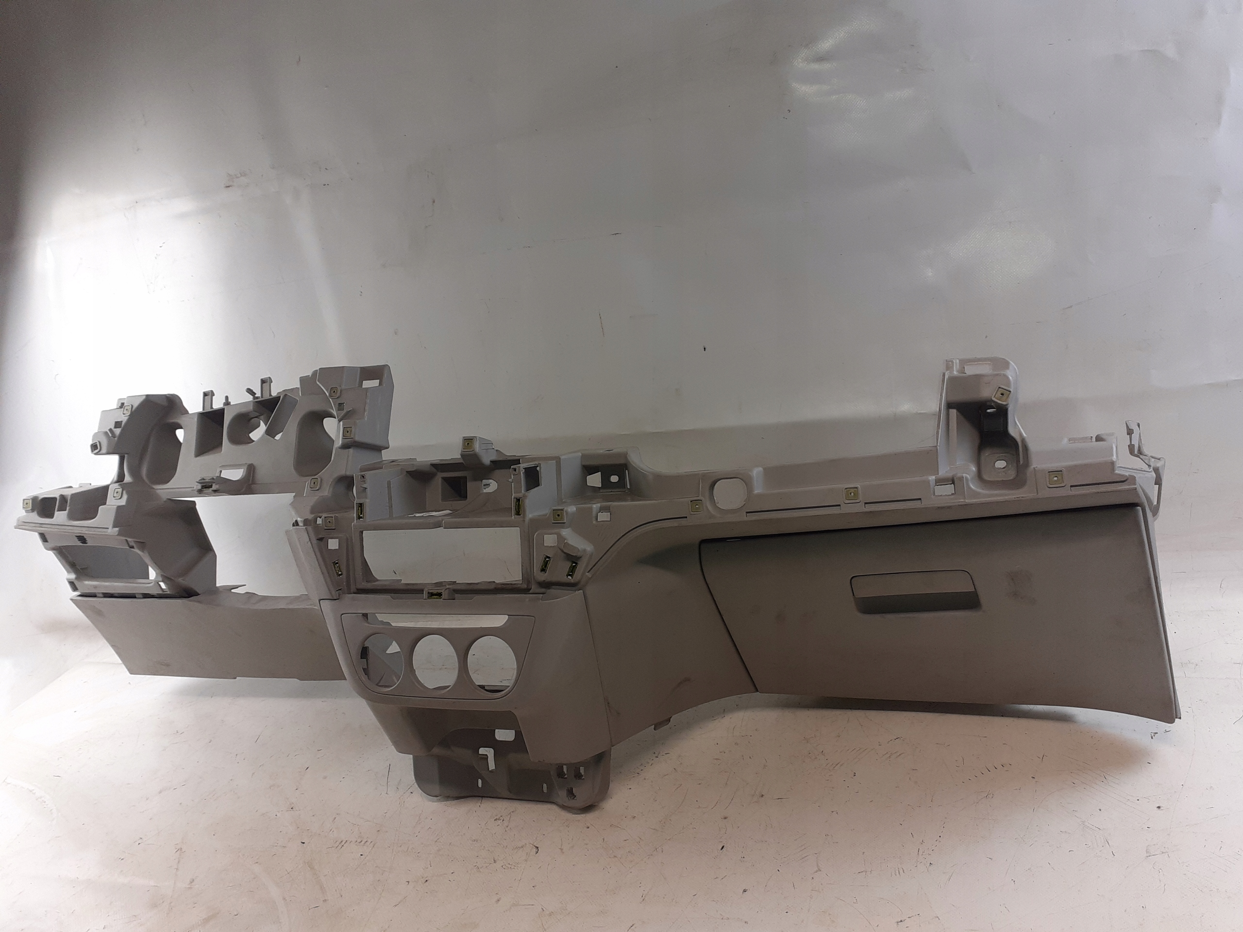 PEUGEOT 301 dashboard instrument panel console JASNA lower