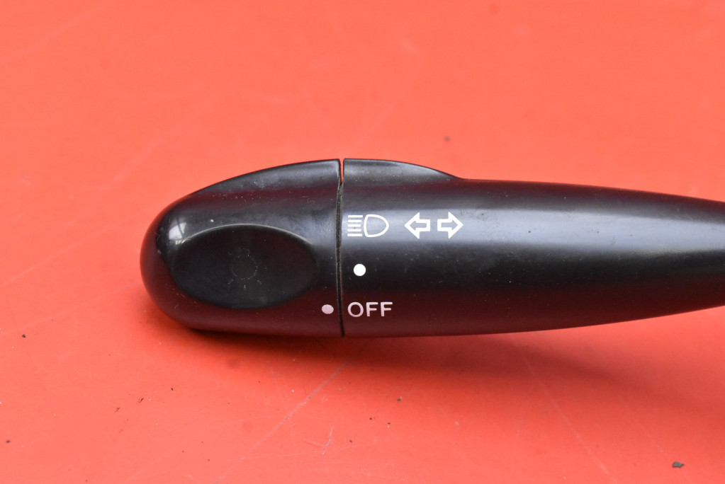 MANETKA switch indicators 1736481 TOYOTA YARIS 1 and 99-03