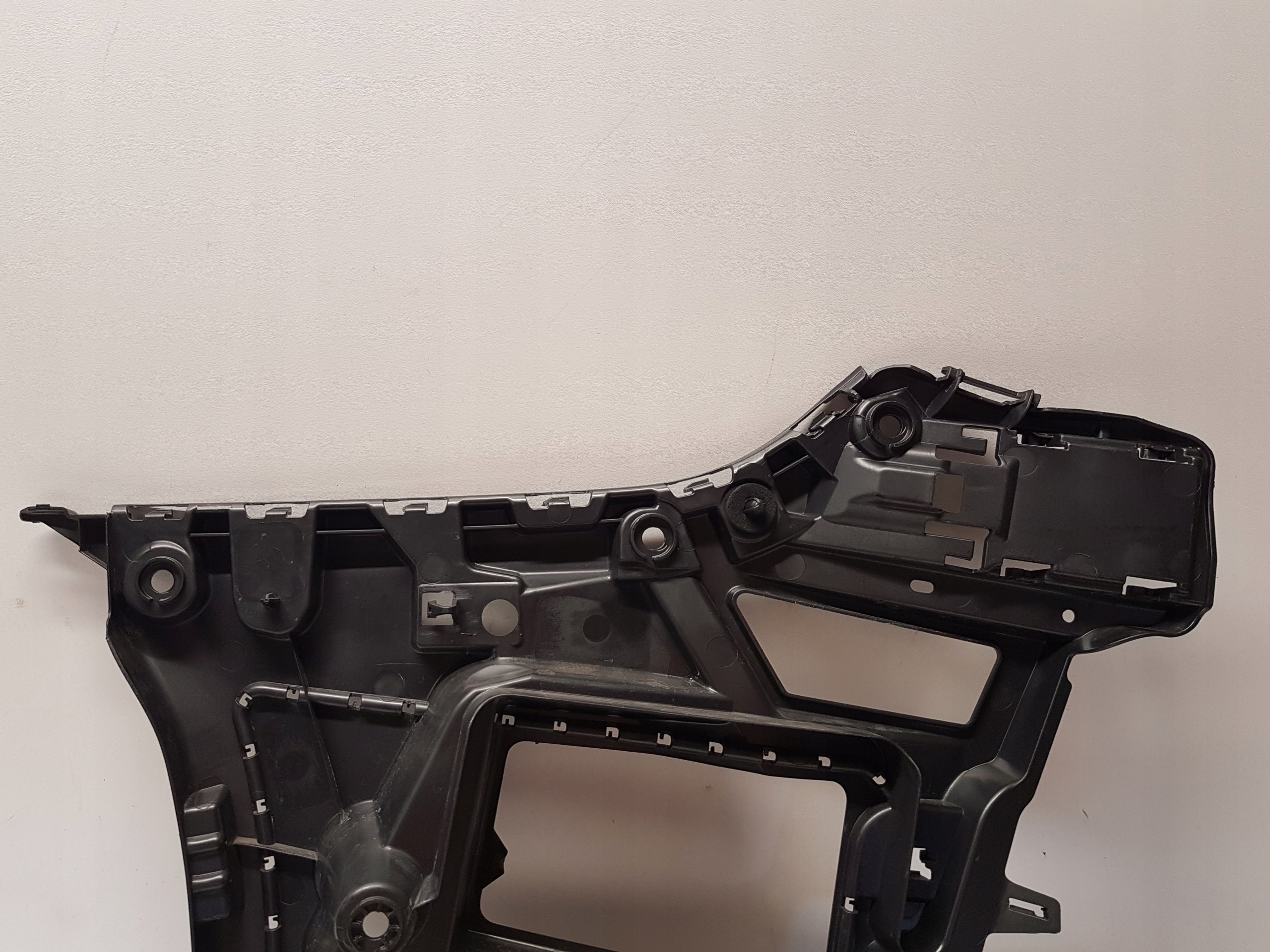 bumper bracket right rear part BMW M4 G82 M4 G83 8074728