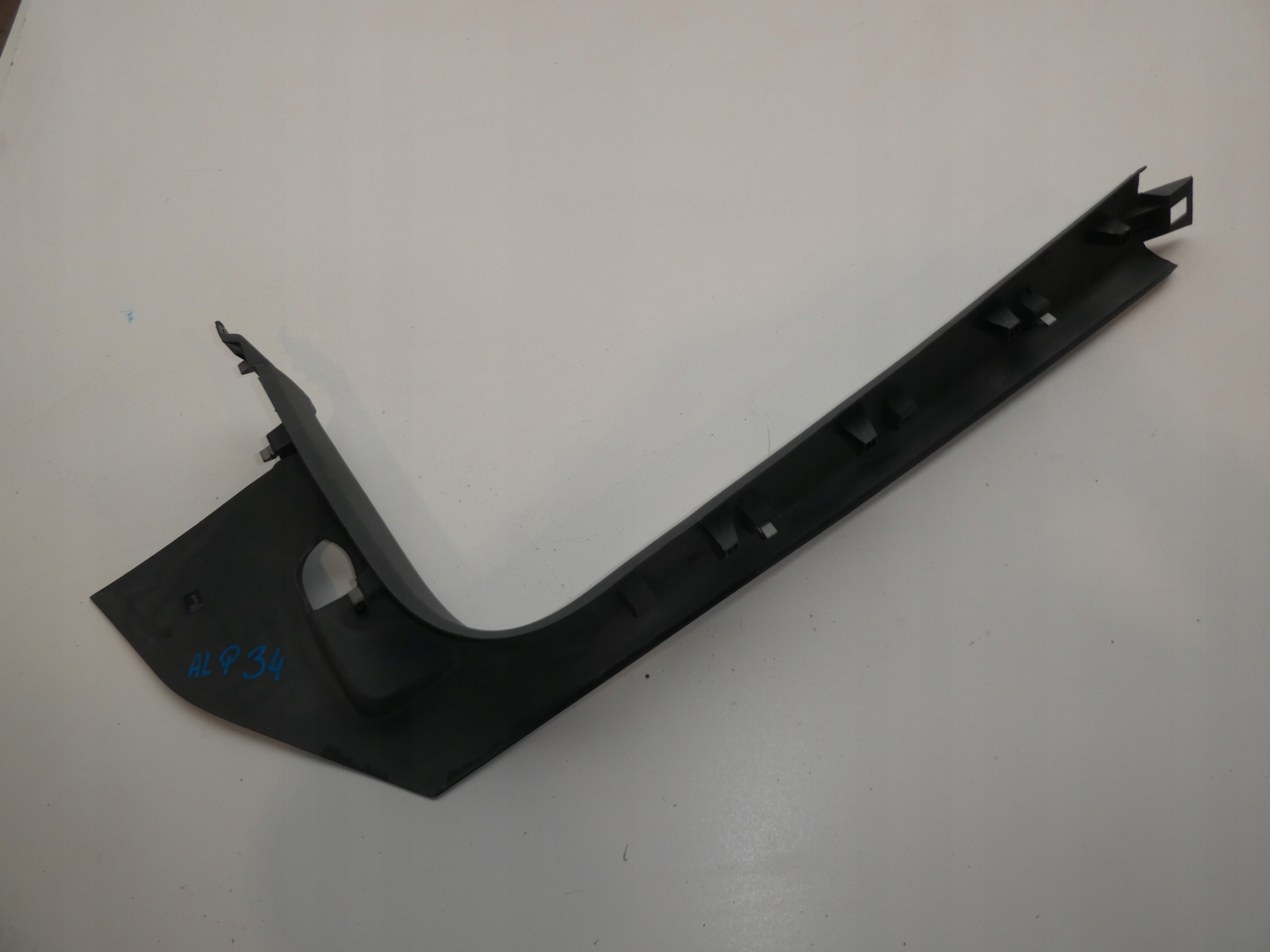 VW TOURAN II plastic cap 1T1863483C left