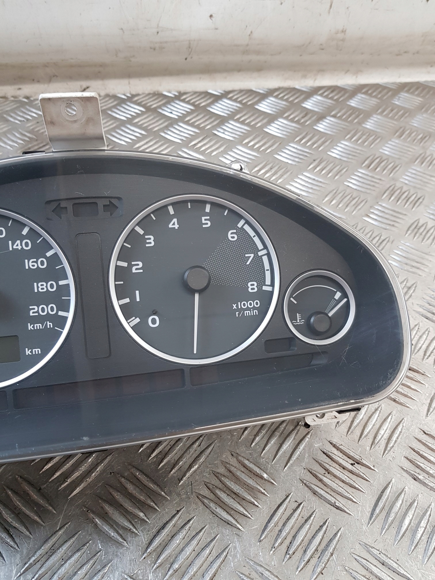 dials MITSUBISHI SPACE STAR and LIFT 1.6 04R- EUROPA