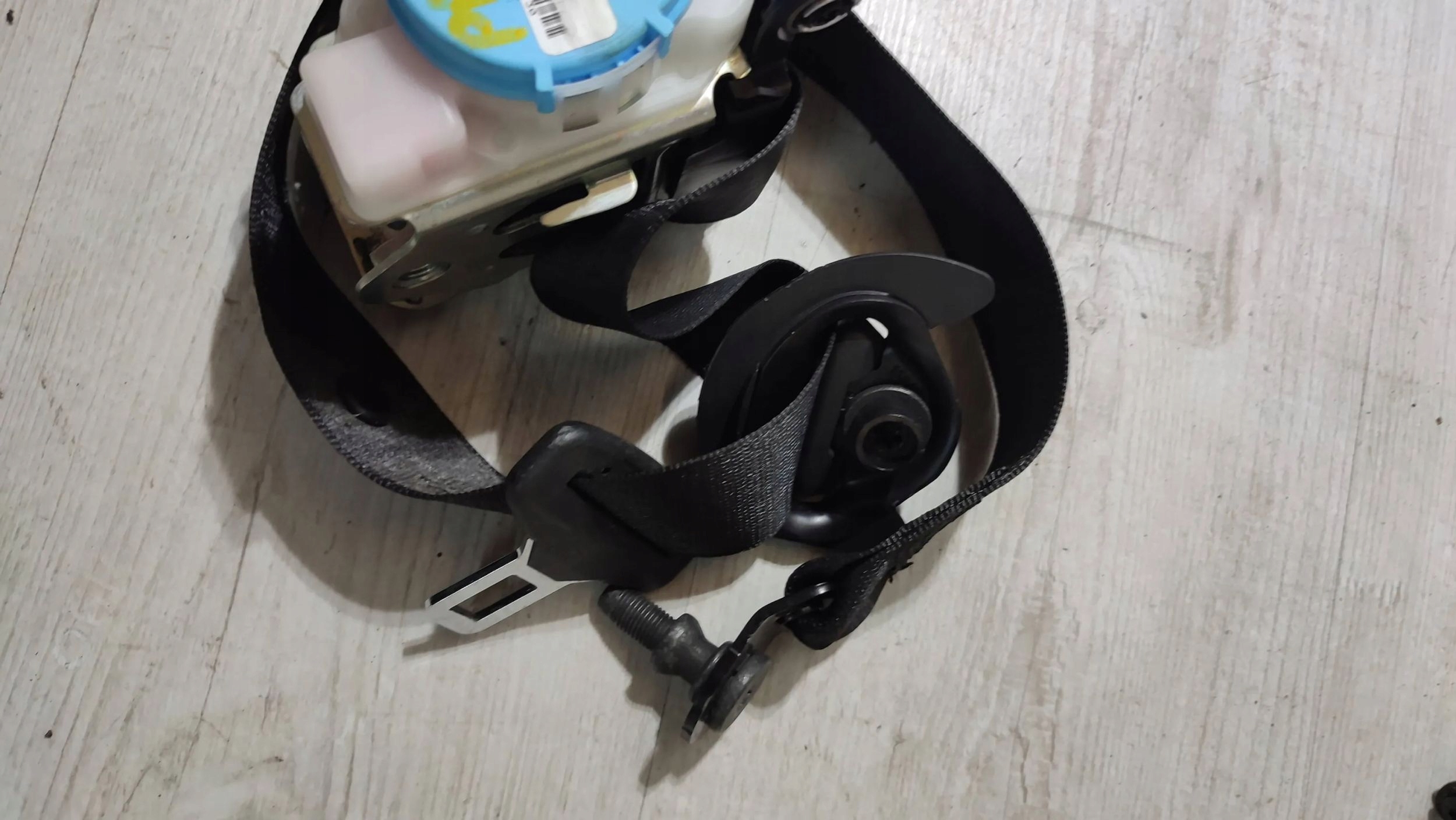 Mercedes-Benz A W176 2017 front side right tension belt safety