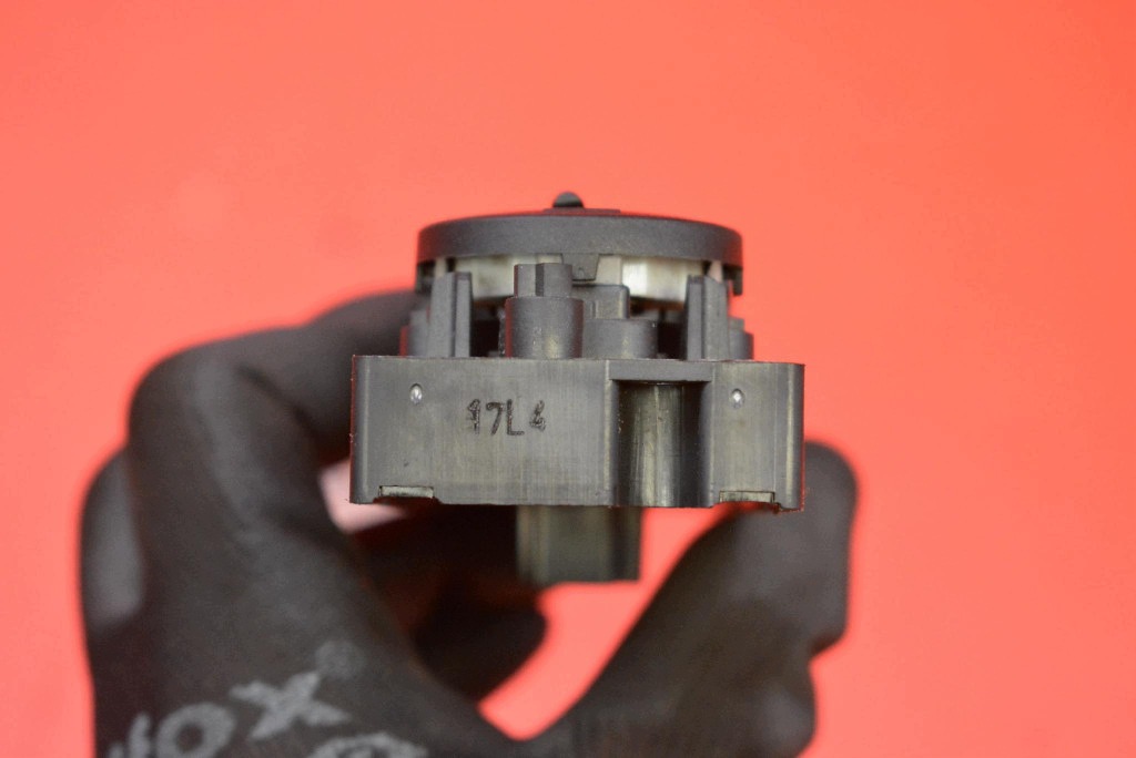 vezérlő panel ablak EU 3M5T-14A132-AF FORD FOCUS MK2 5D HB 04-08