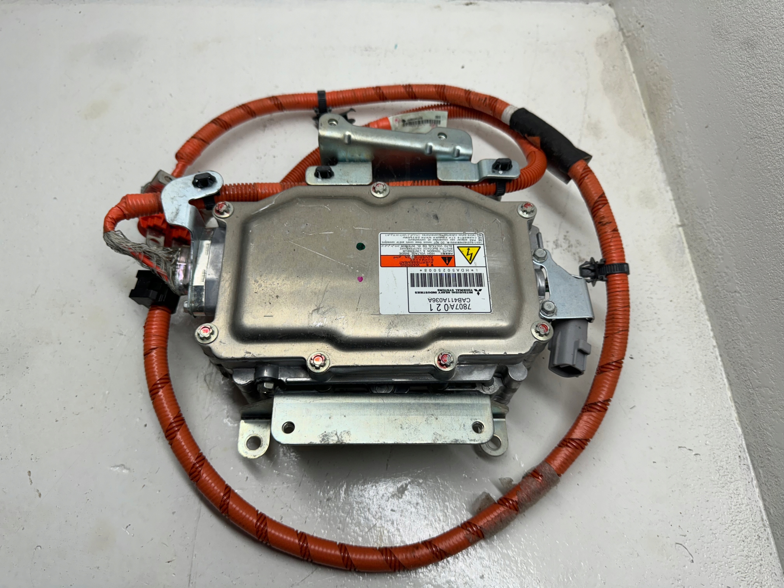 MITSUBISHI OUTLANDER III 2019- LIFT PRZETWORNICA PRĄDU 7807A021 CAB411A036A