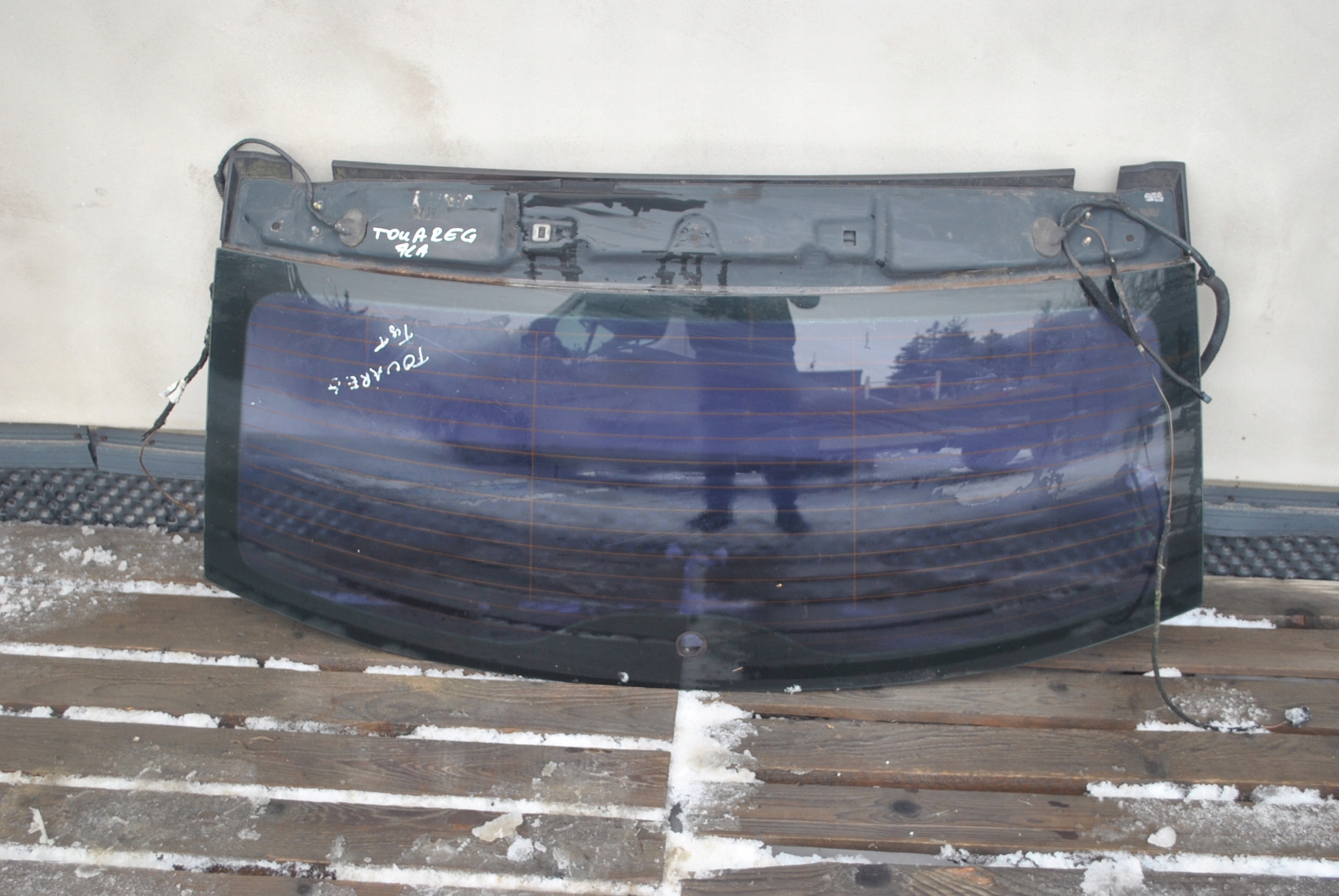 SZYBA KLAPY UCHYLNA VW TOUAREG 7L