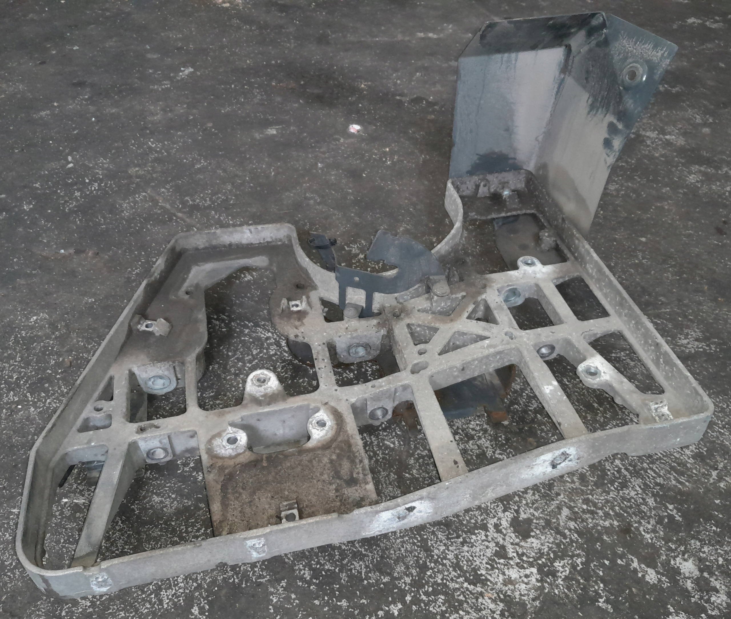 console bracket tanks MOCZNIKA Renault Gama Volvo