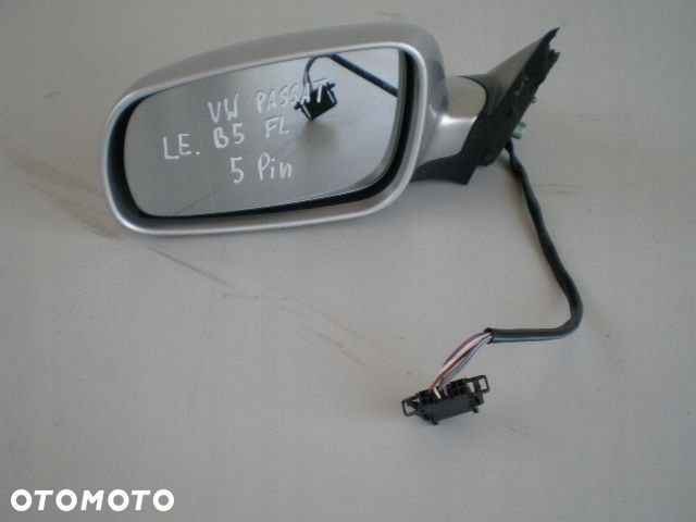 Volkswagen VW Passat B5 00-04r 5 Pin mirror left