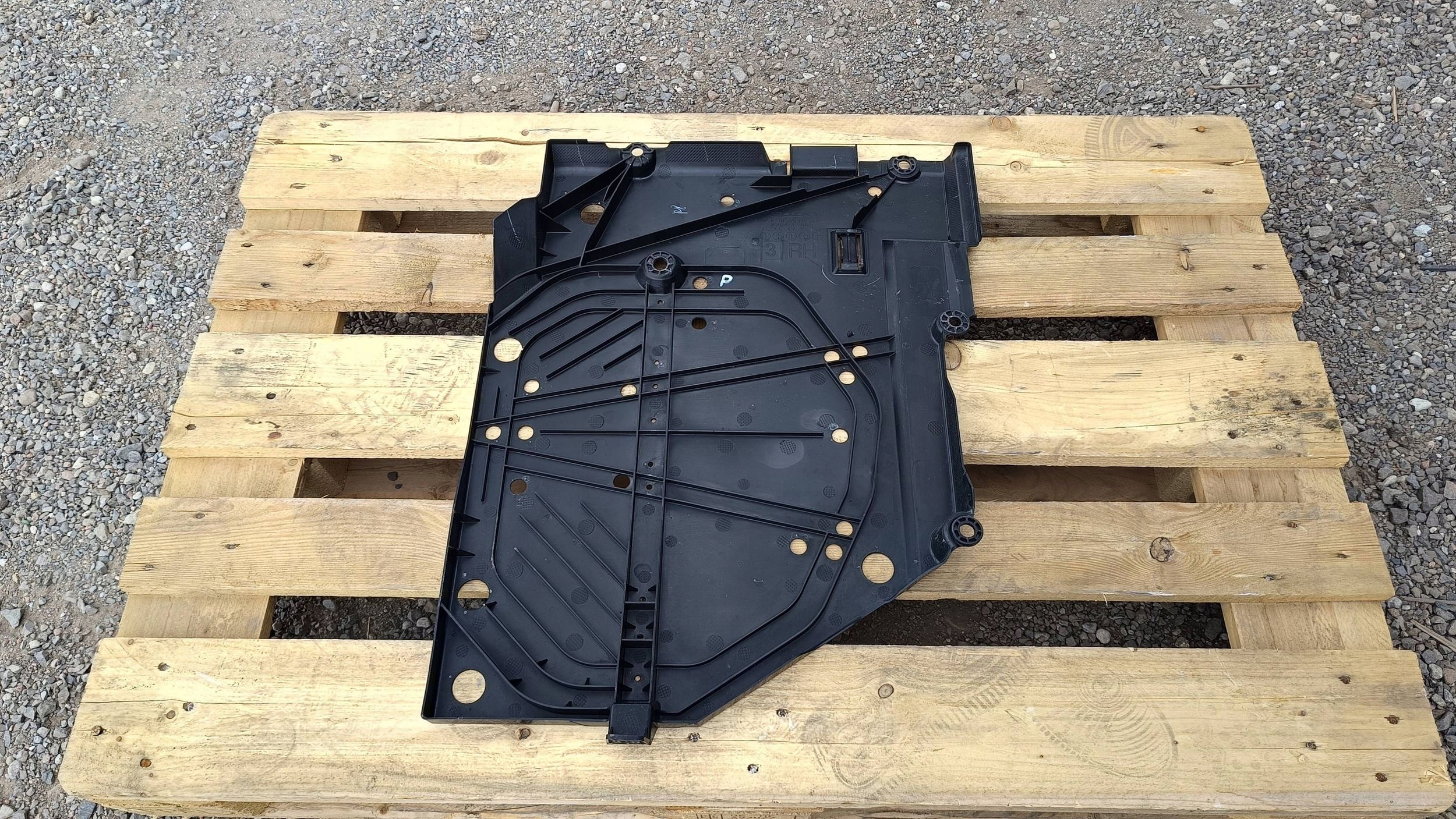 cover central chassis right Subaru WRX VB 2022+